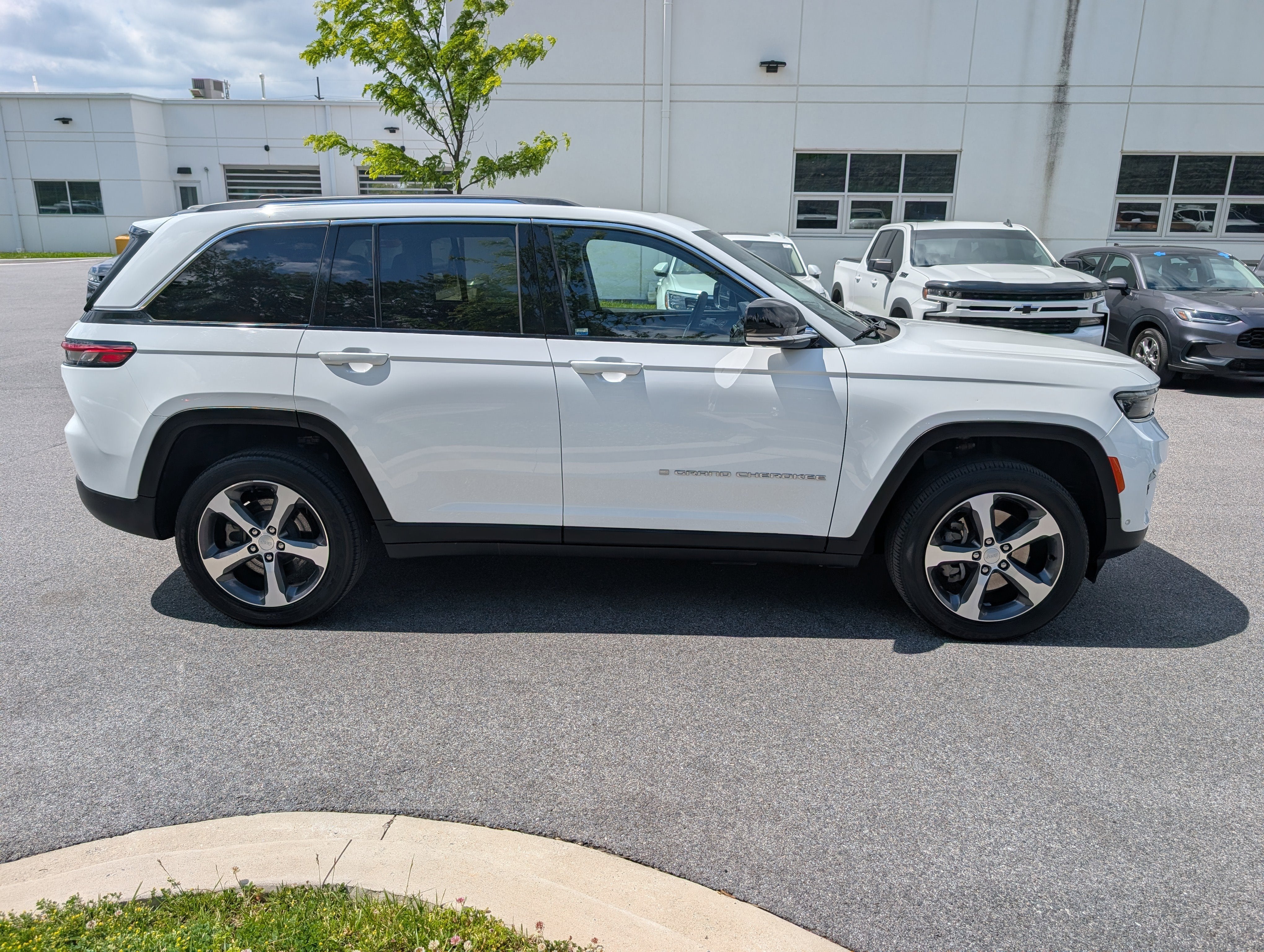 2022 Jeep Grand Cherokee 4xe 4x4