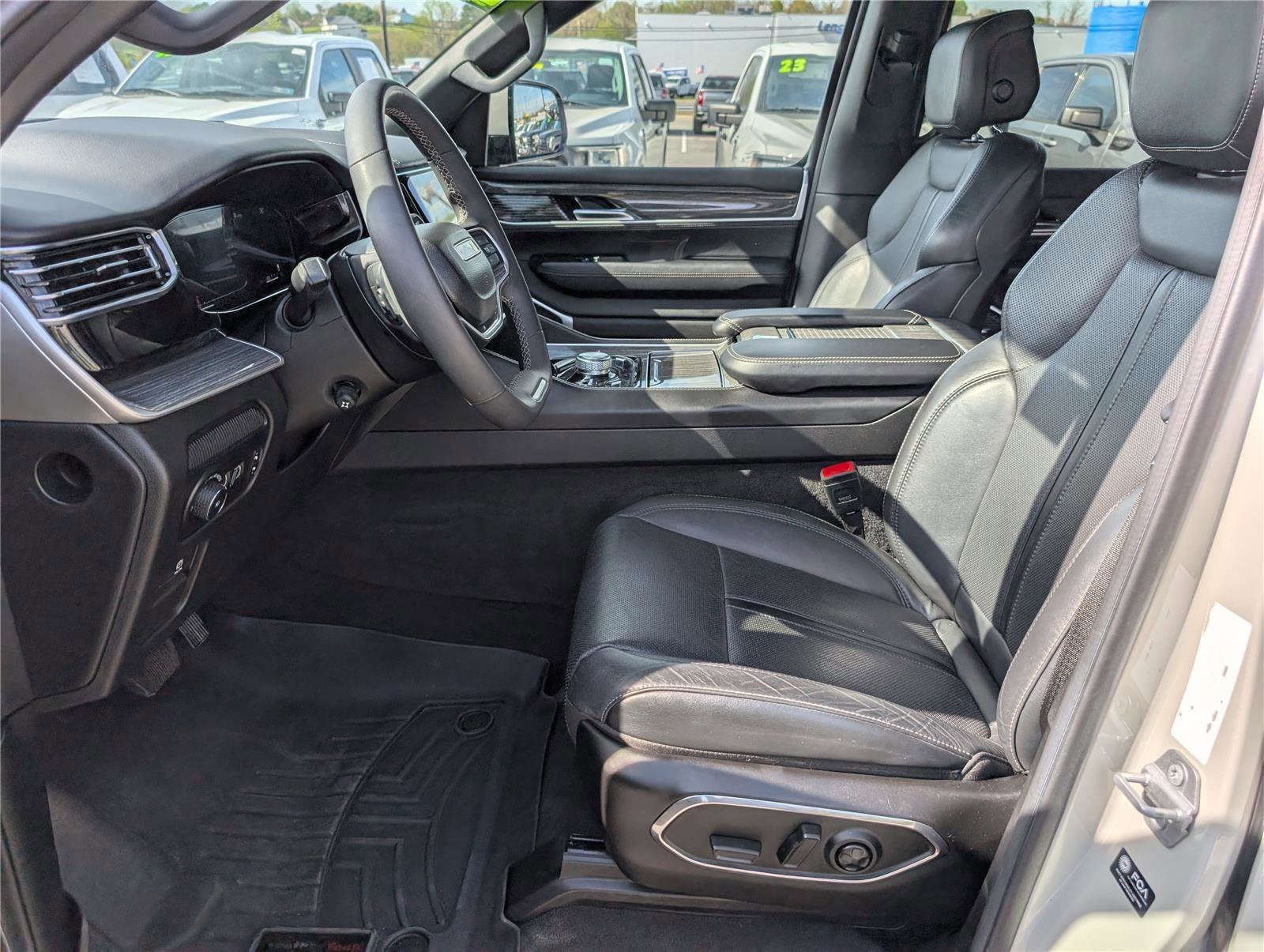 2022 Jeep Wagoneer Series III