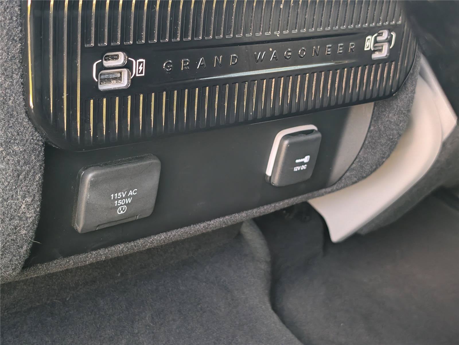 2022 Jeep Grand Wagoneer Series I