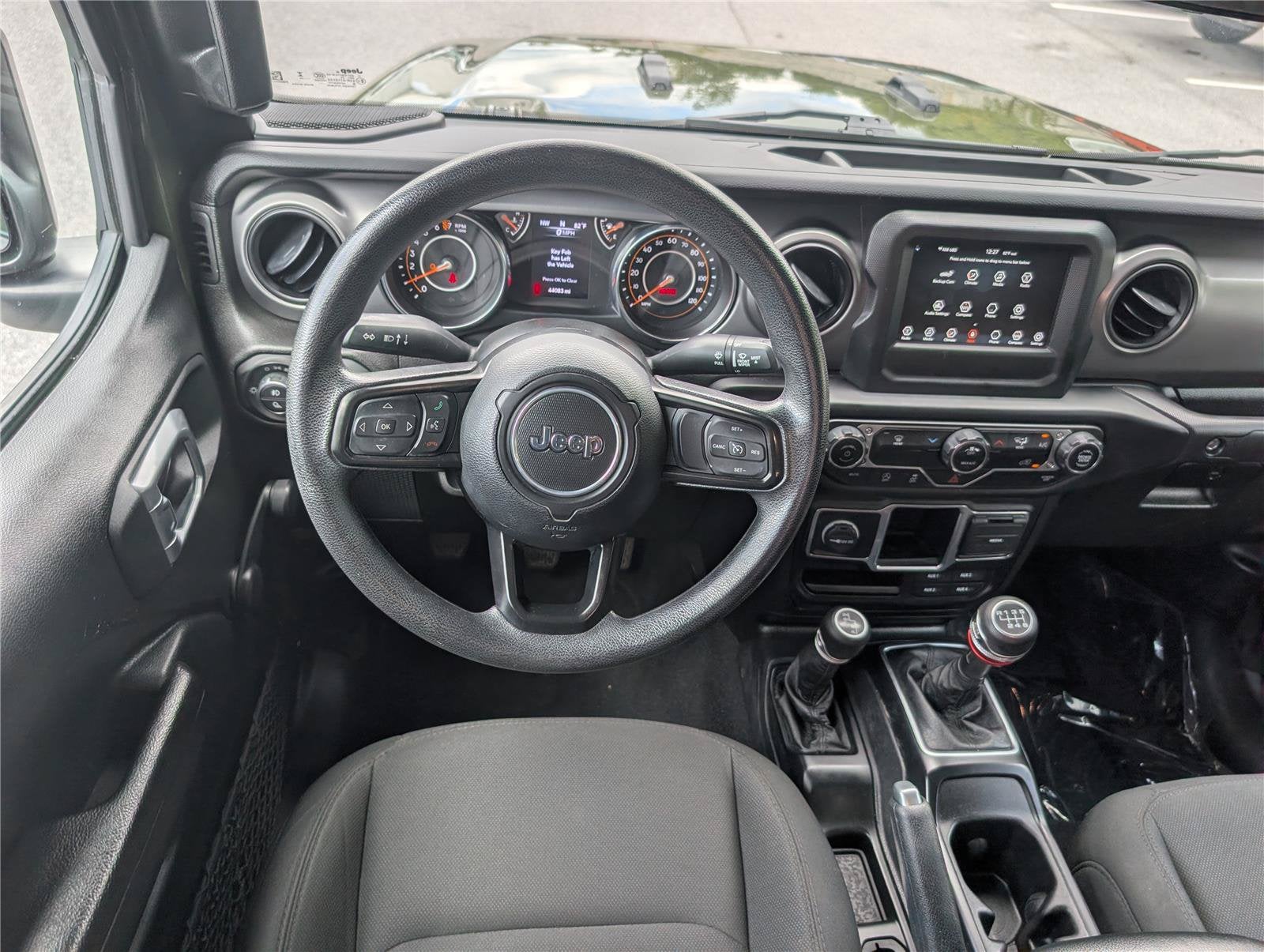 2022 Jeep Gladiator Sport