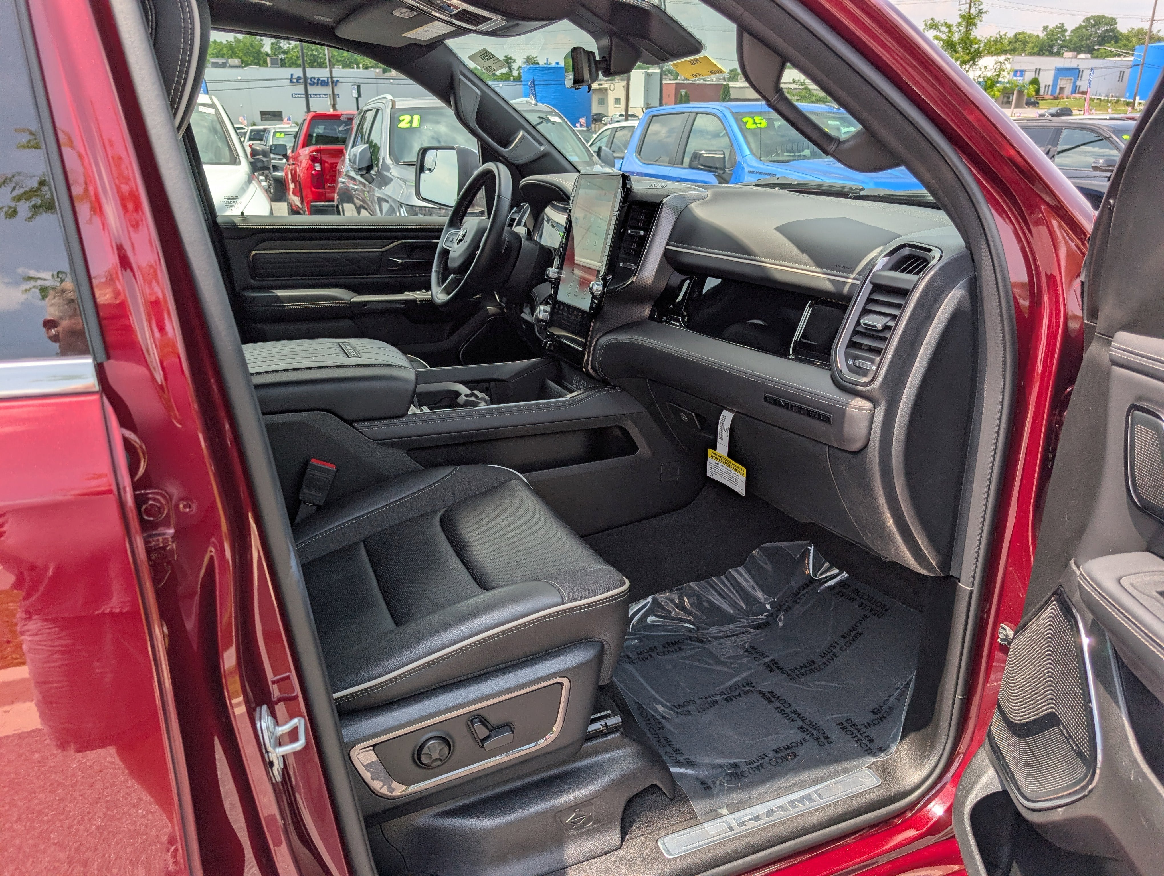 2025 RAM 1500 Limited
