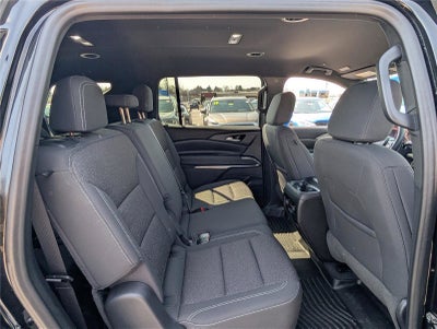 2024 Chevrolet Traverse LS