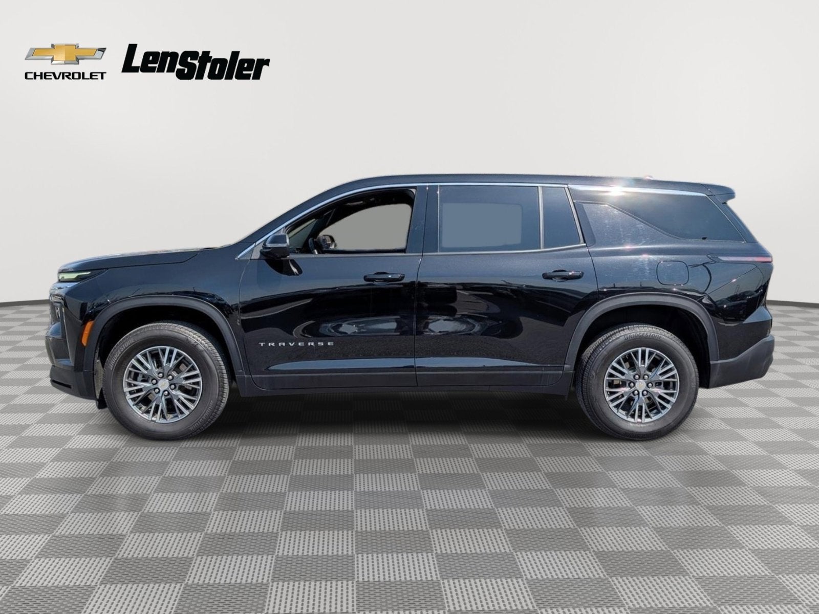 2024 Chevrolet Traverse LS