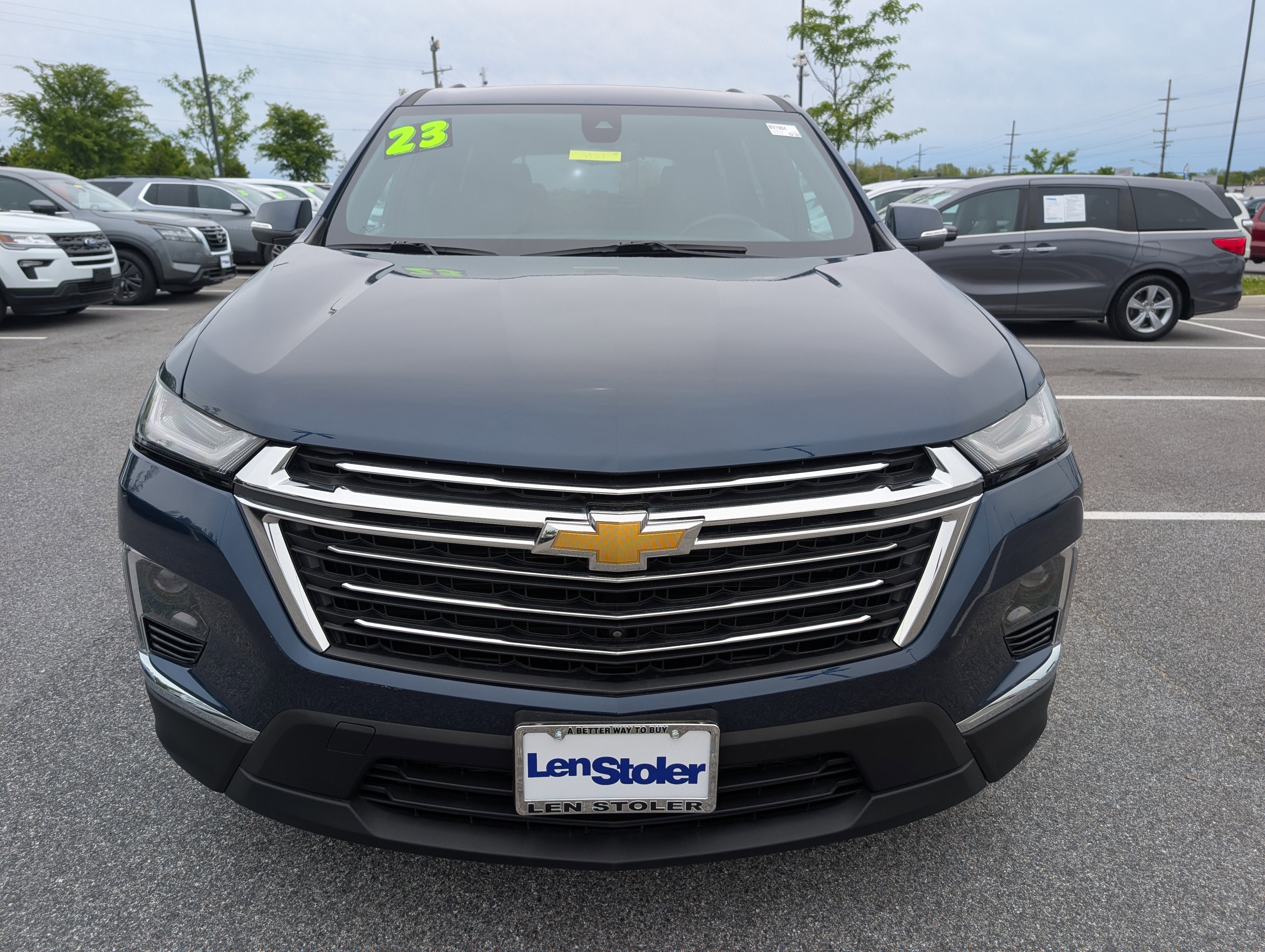 2023 Chevrolet Traverse LT Leather