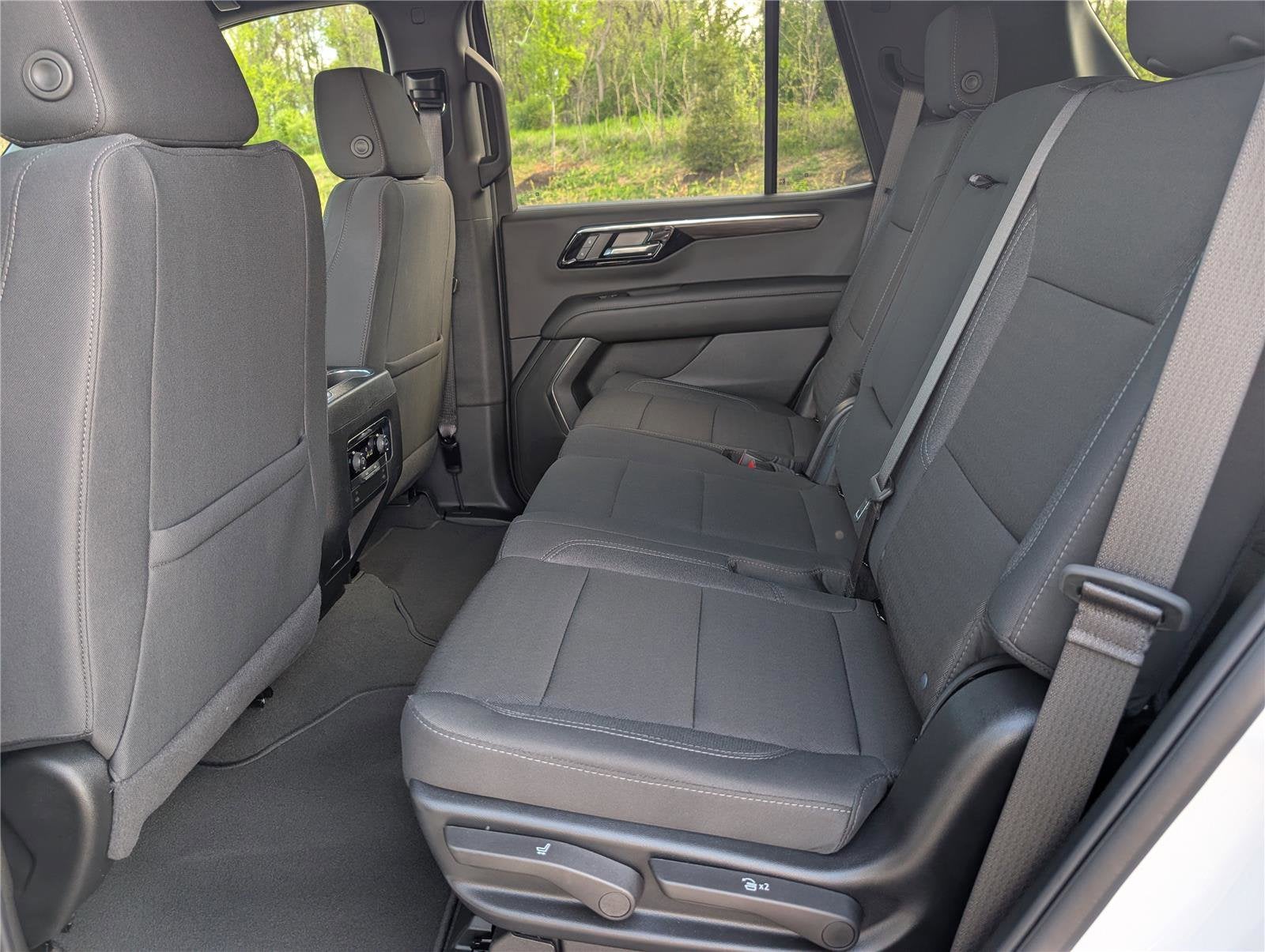 2025 Chevrolet Tahoe LS