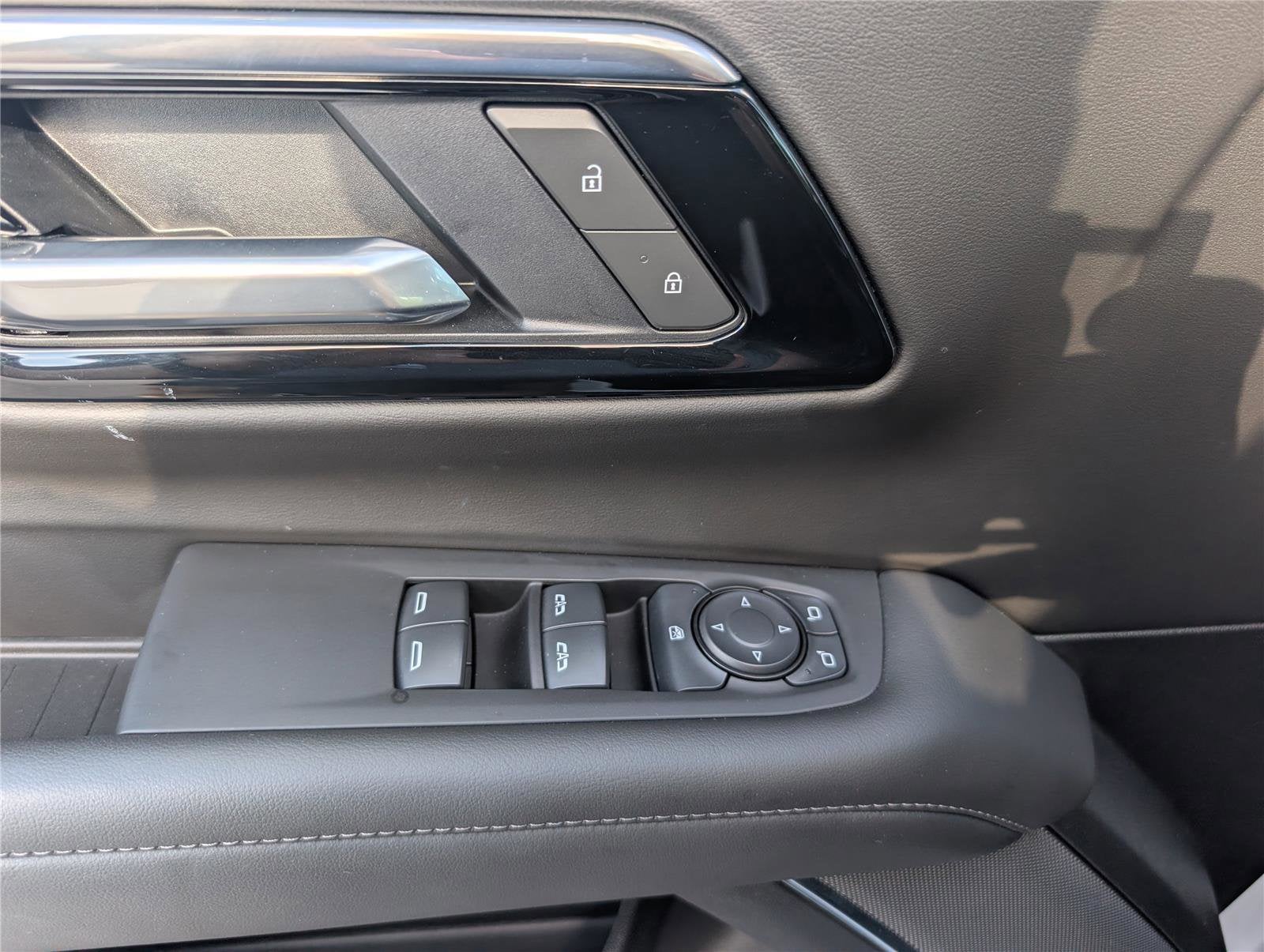 2025 Chevrolet Tahoe LS