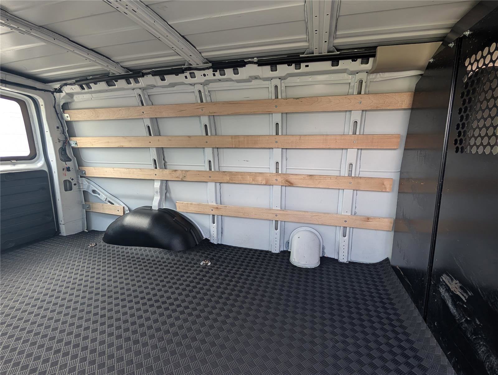 2025 GMC Savana Cargo Work Van