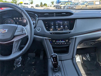 2024 Cadillac XT5 Premium Luxury