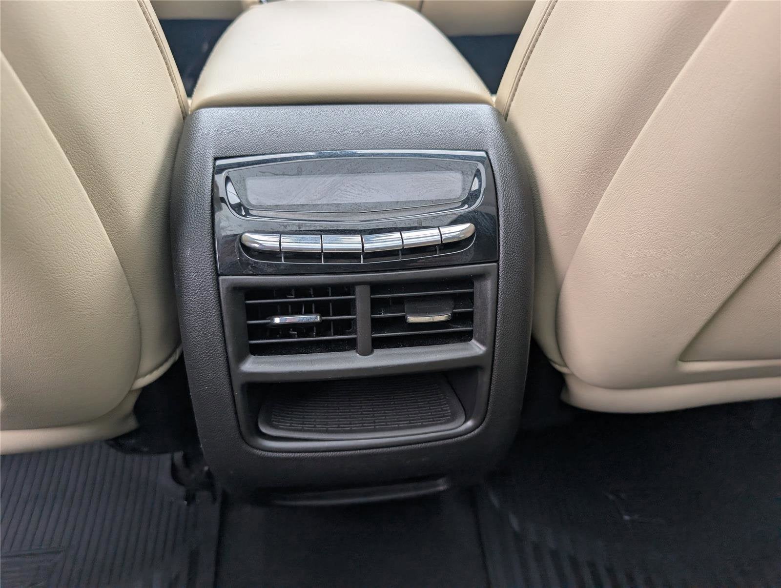 2018 Cadillac XT5 Premium Luxury FWD