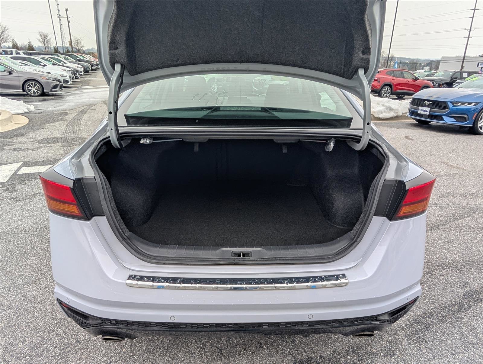 2023 Nissan Altima 2.5 SR