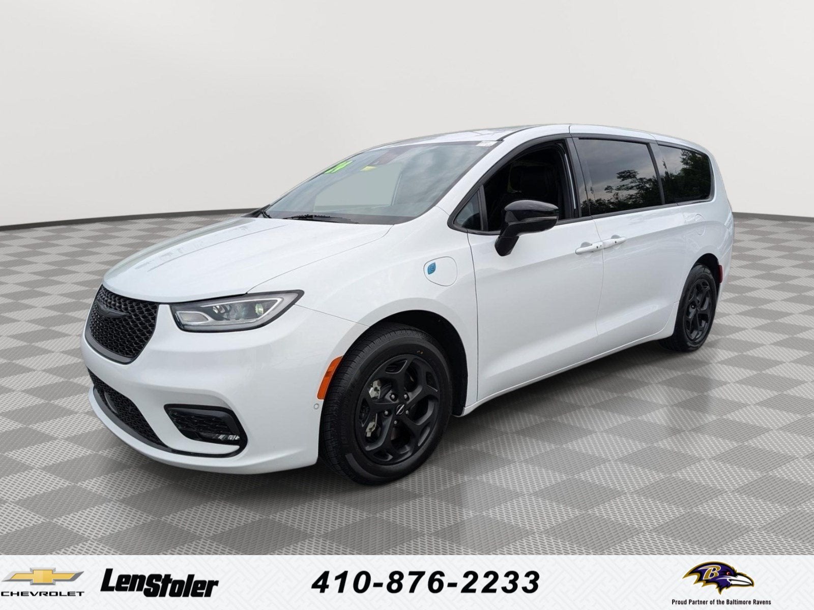 2024 Chrysler Pacifica Hybrid S Appearance Pkg