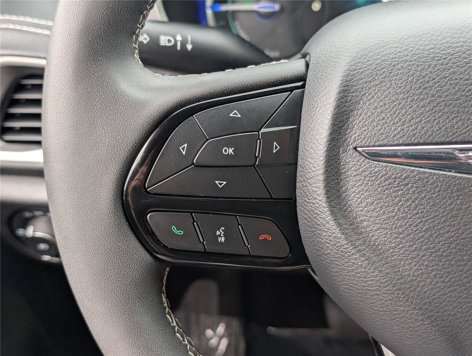 2024 Chrysler Pacifica Hybrid S Appearance Pkg