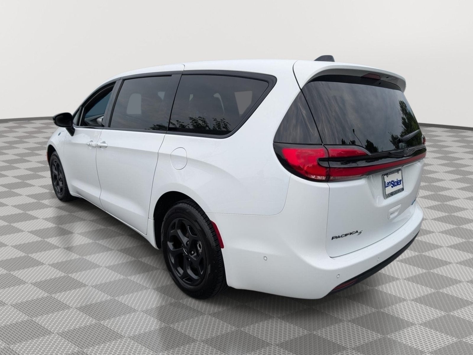 2024 Chrysler Pacifica Hybrid S Appearance Pkg