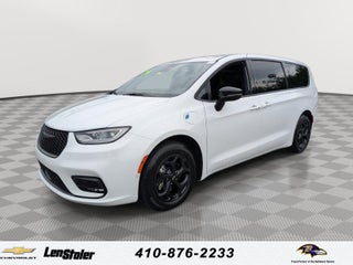 2024 Chrysler Pacifica Hybrid S Appearance Pkg