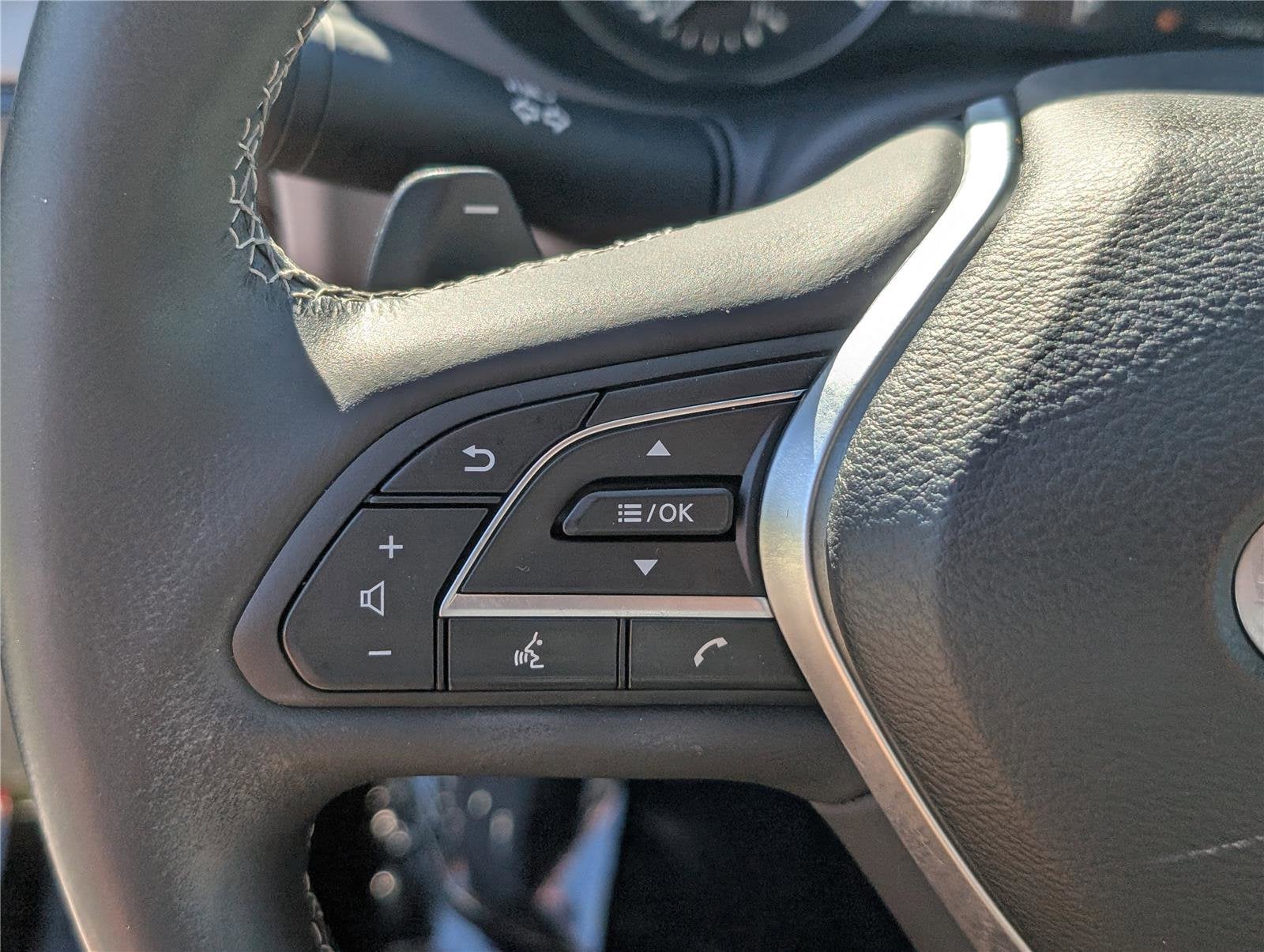 2023 INFINITI QX50 LUXE