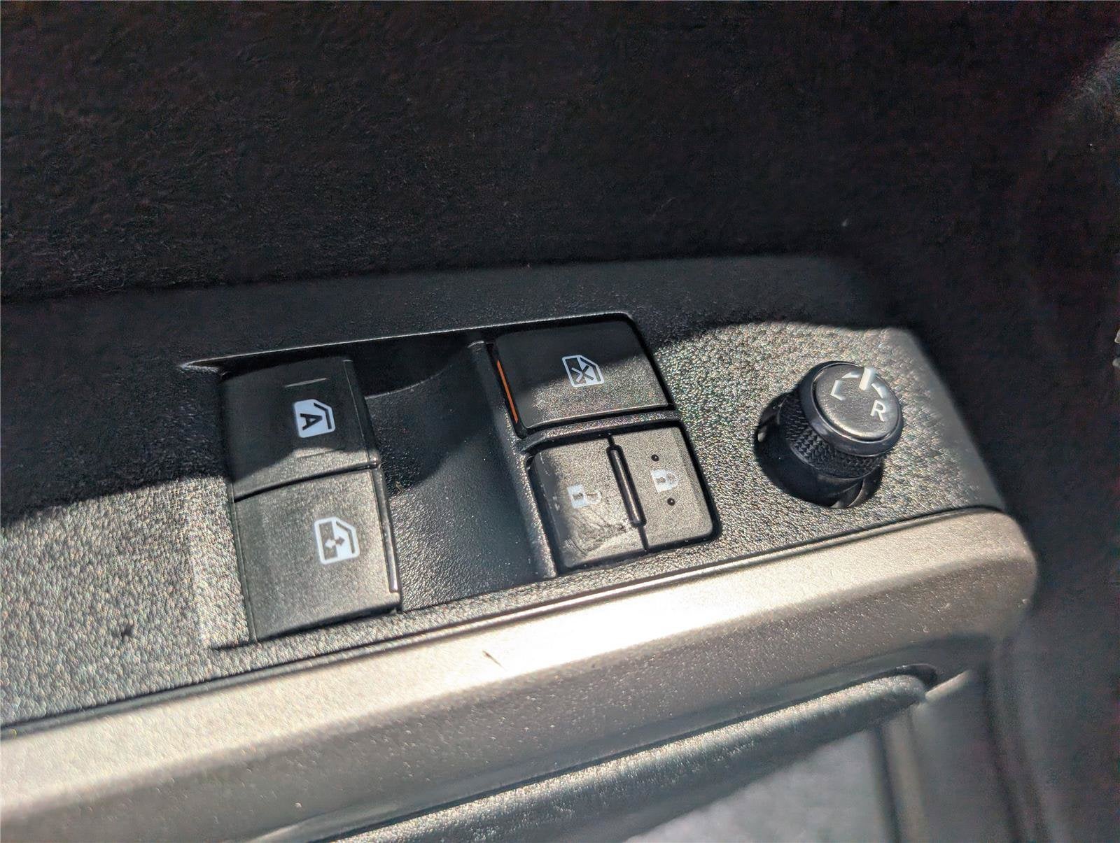 2022 Toyota Tacoma 2WD SR