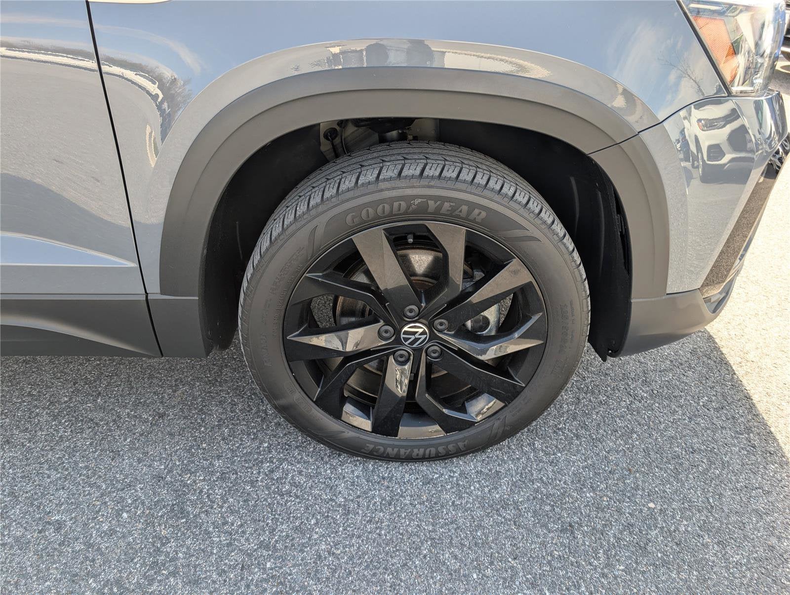 2023 Volkswagen Taos SE