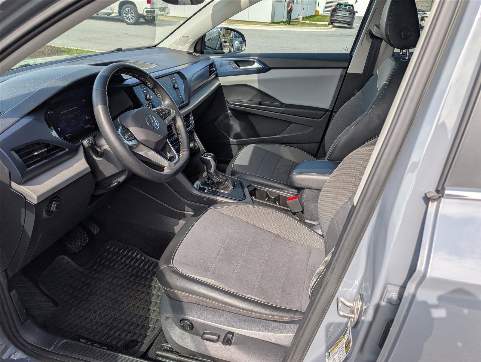 2023 Volkswagen Taos SE