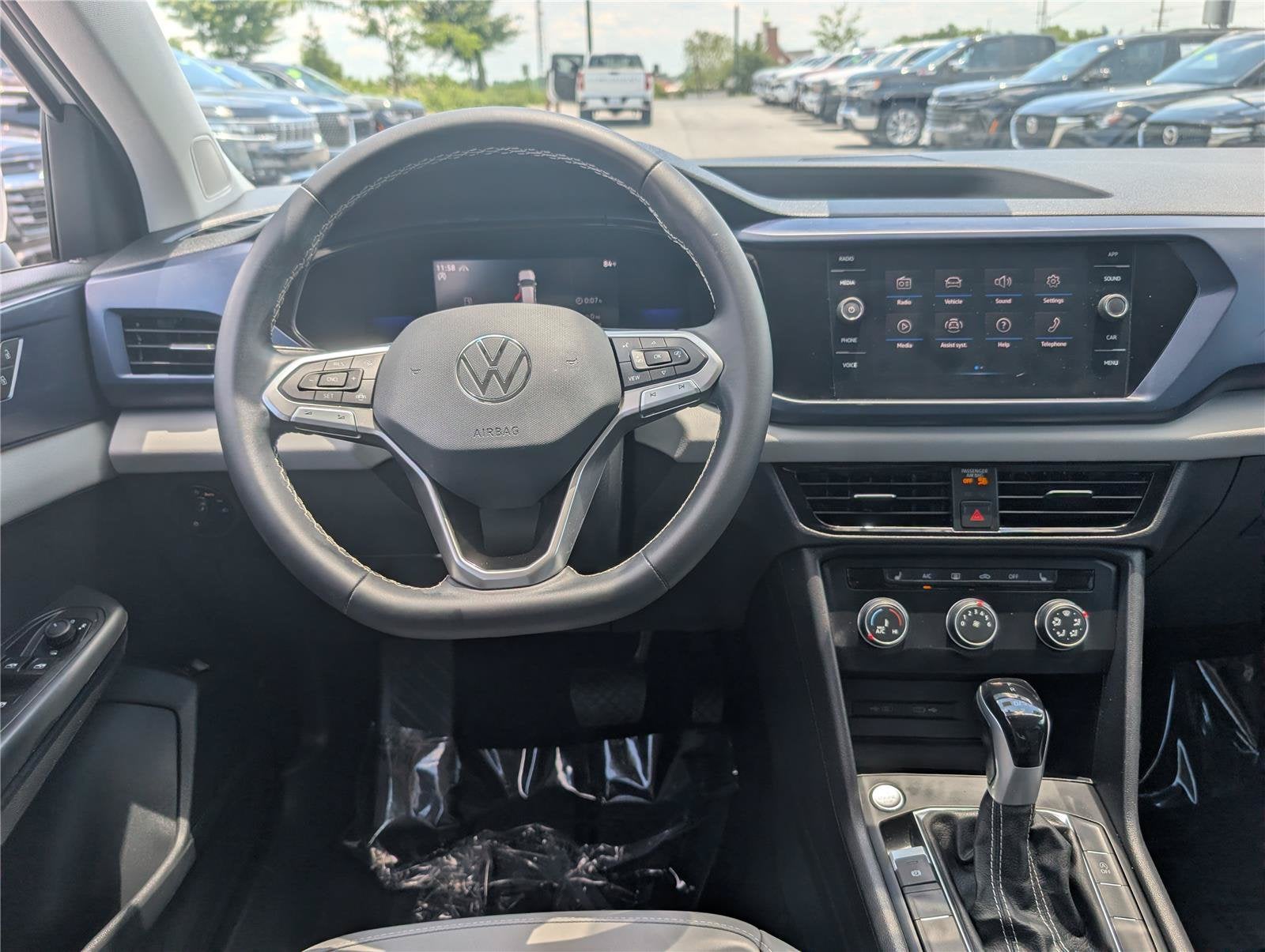 2022 Volkswagen Taos SE