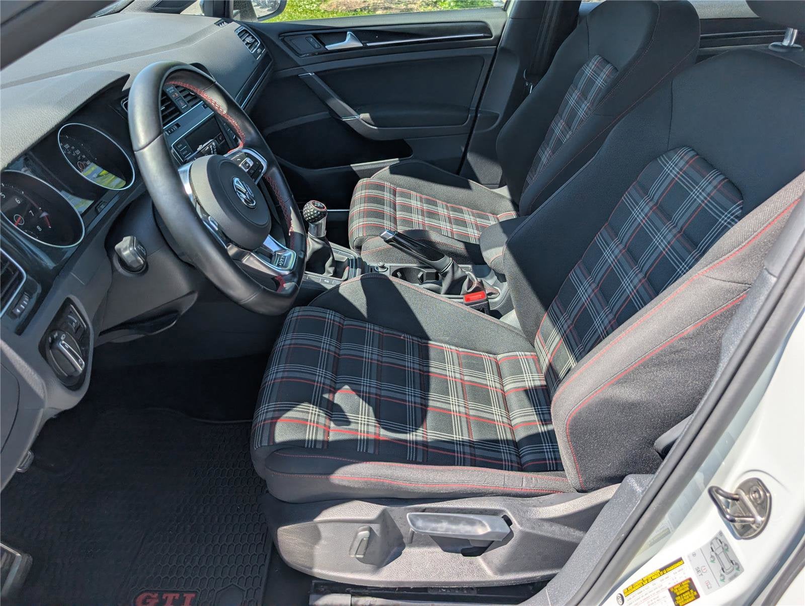 2017 Volkswagen Golf GTI S