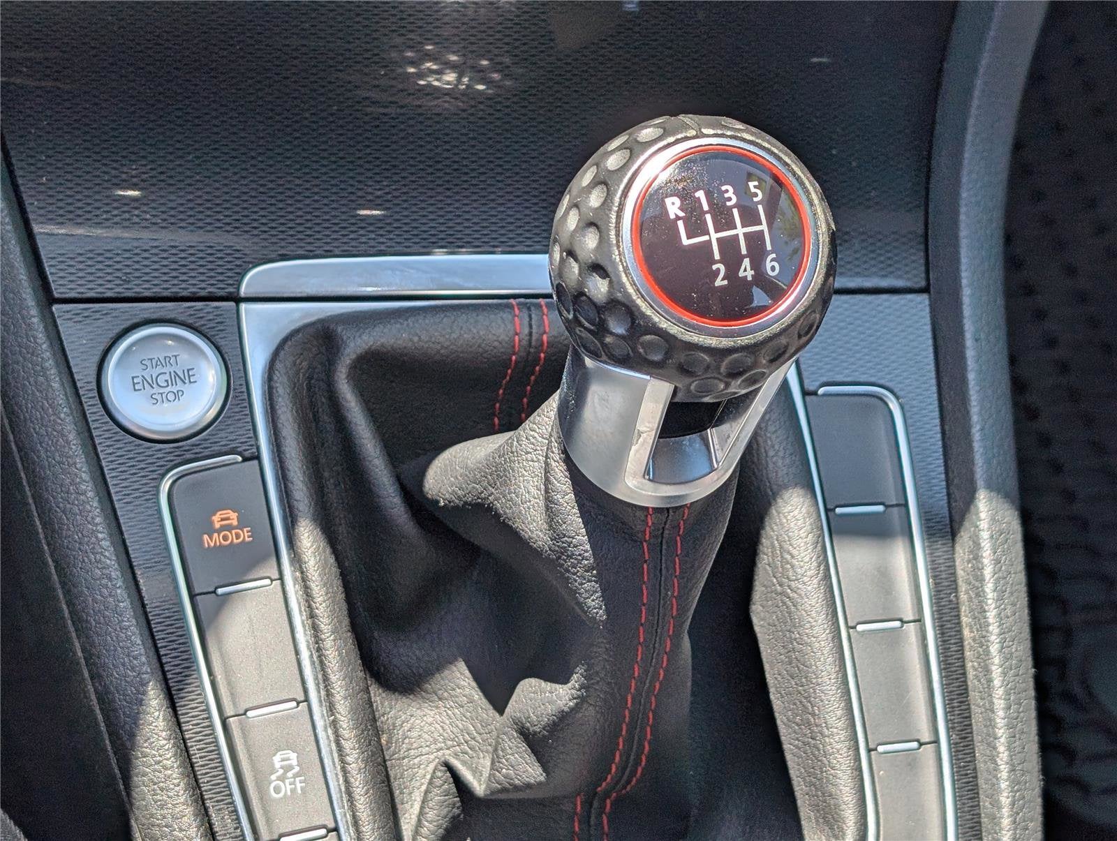 2017 Volkswagen Golf GTI S