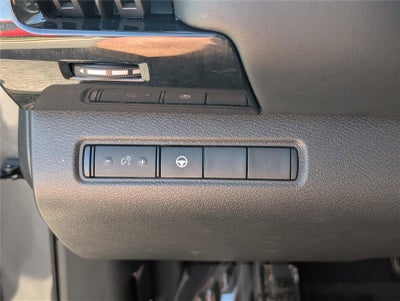 2023 Nissan Pathfinder SV