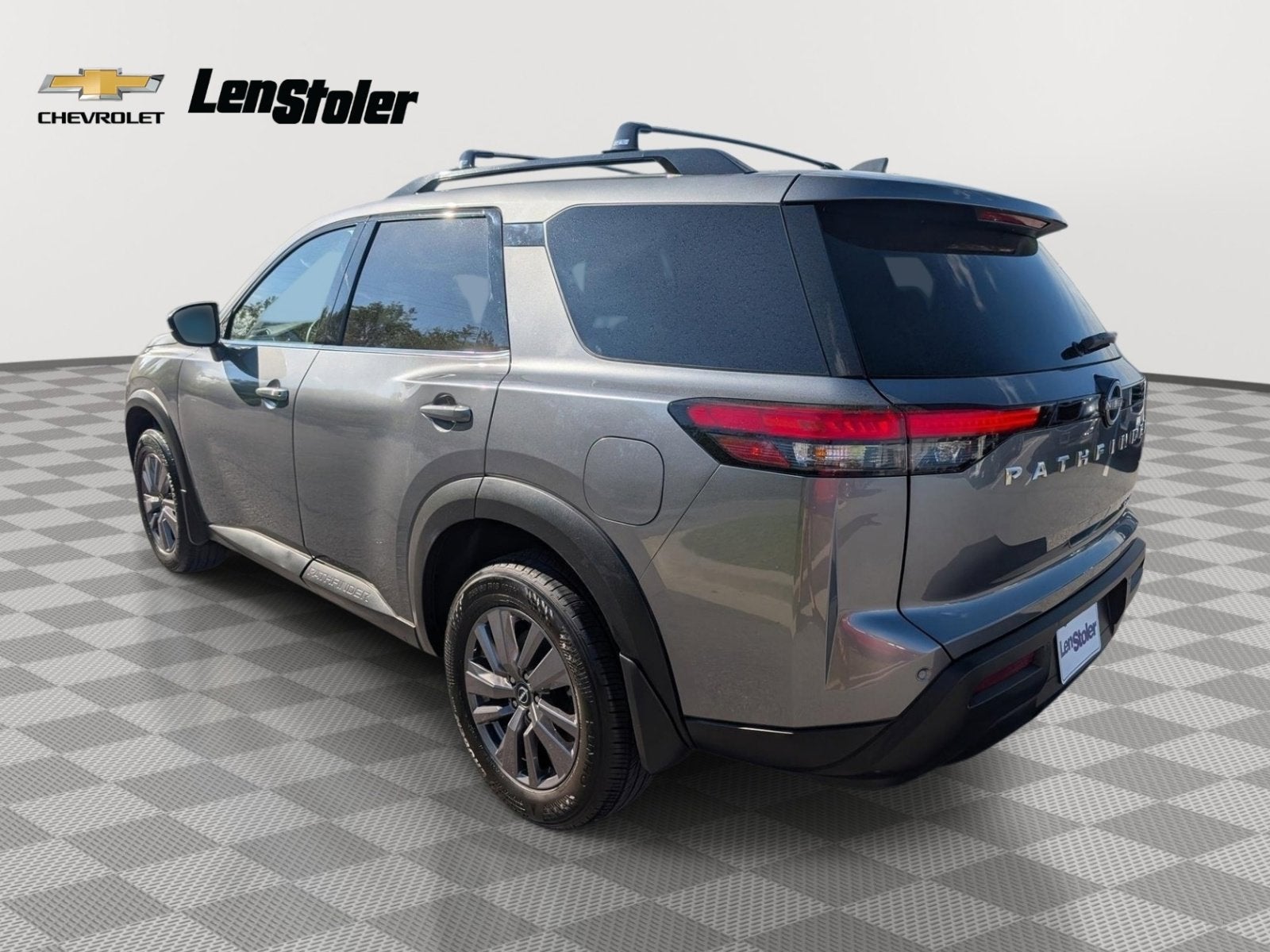 2023 Nissan Pathfinder SV