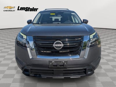 2023 Nissan Pathfinder SV