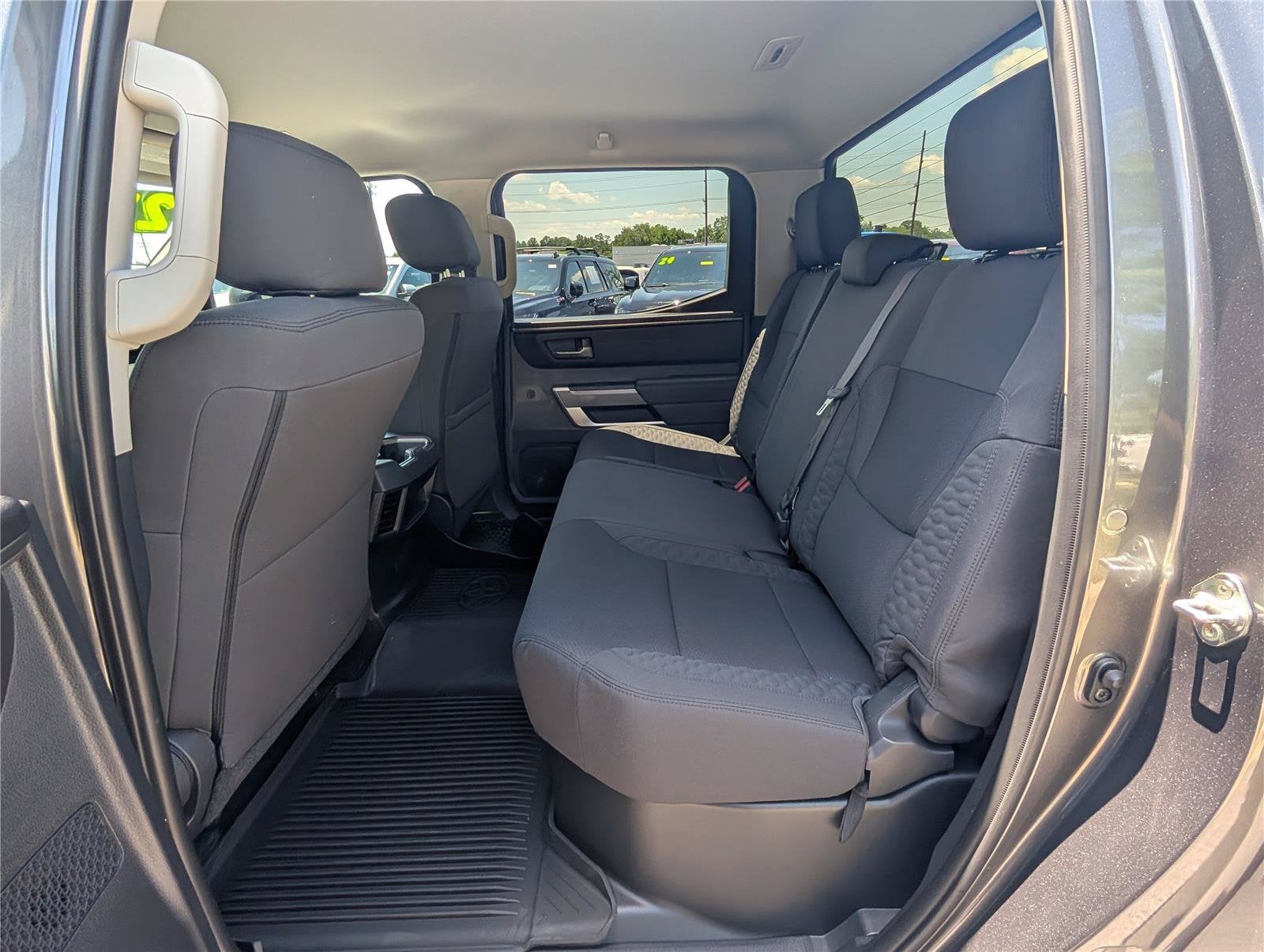 2023 Toyota Tundra 4WD SR5