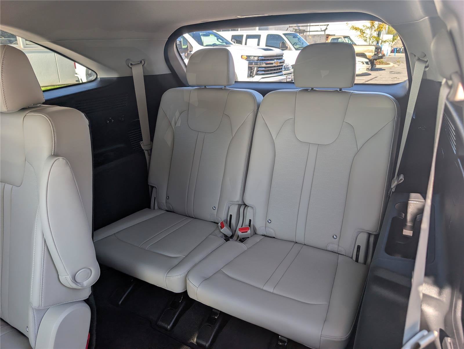 2025 Kia Sorento X-Line EX