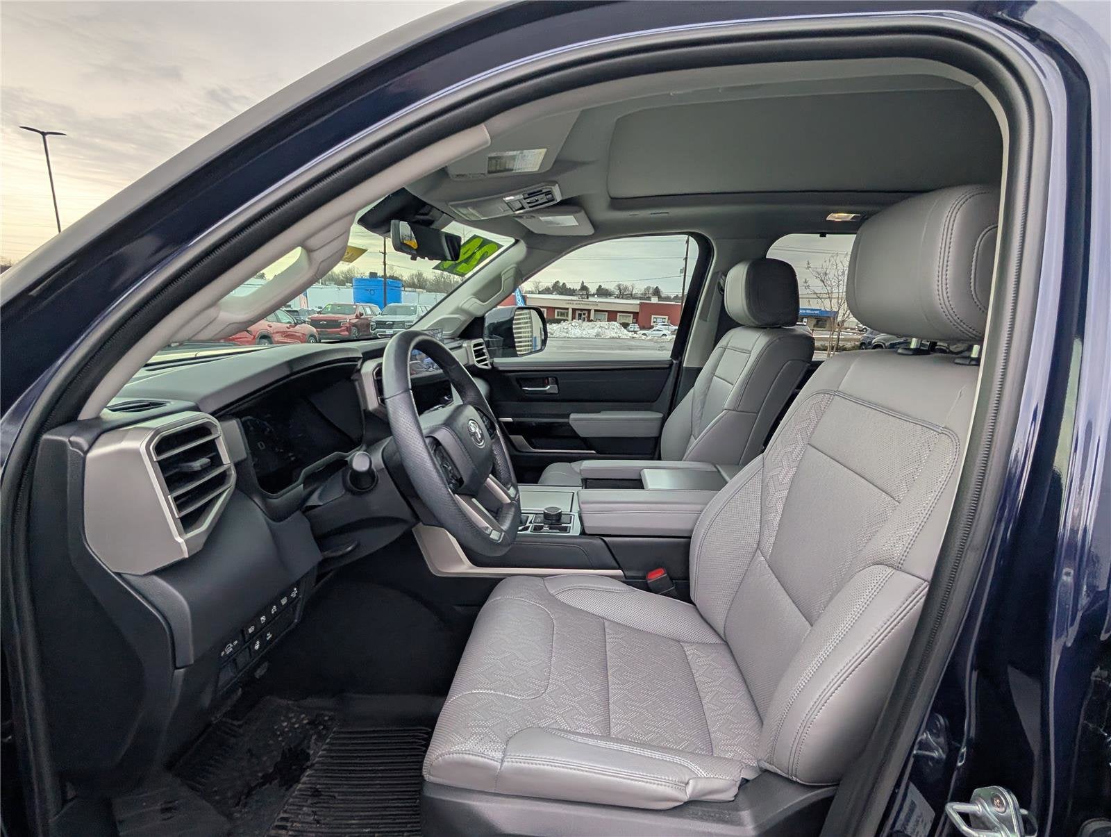 2024 Toyota Sequoia SR5