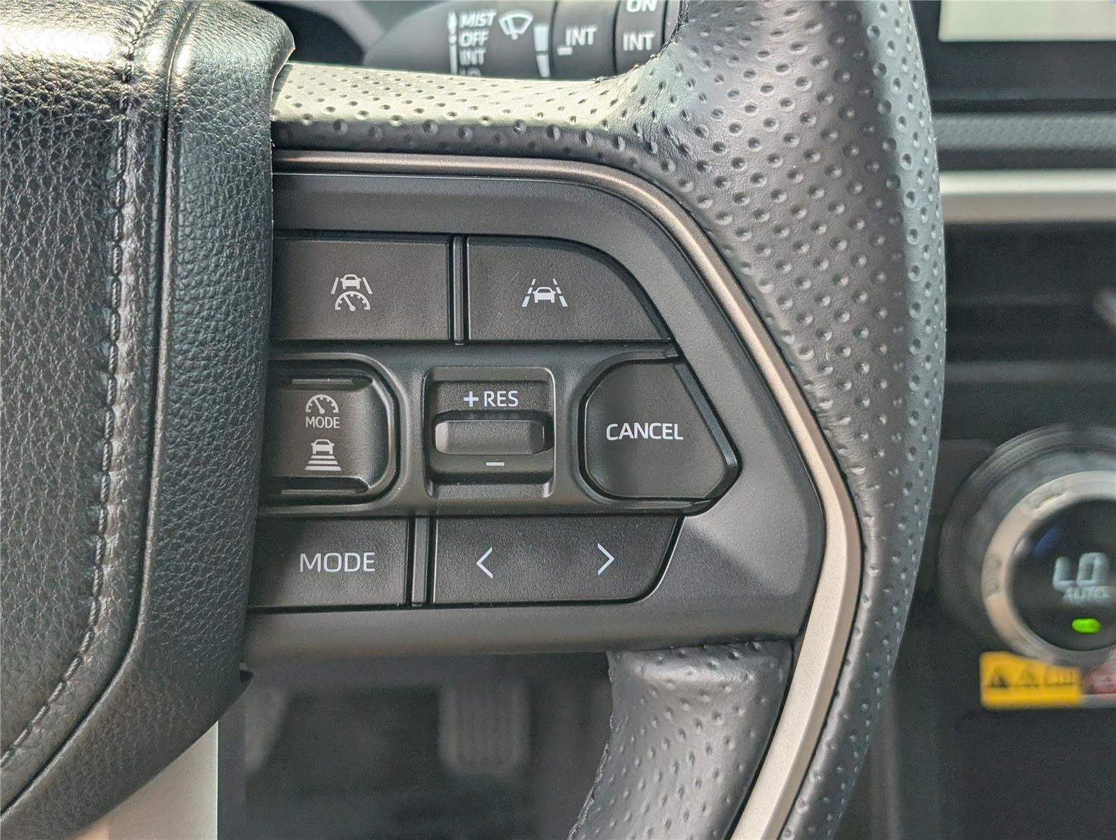 2025 Toyota 4Runner Hybrid TRD Off Road