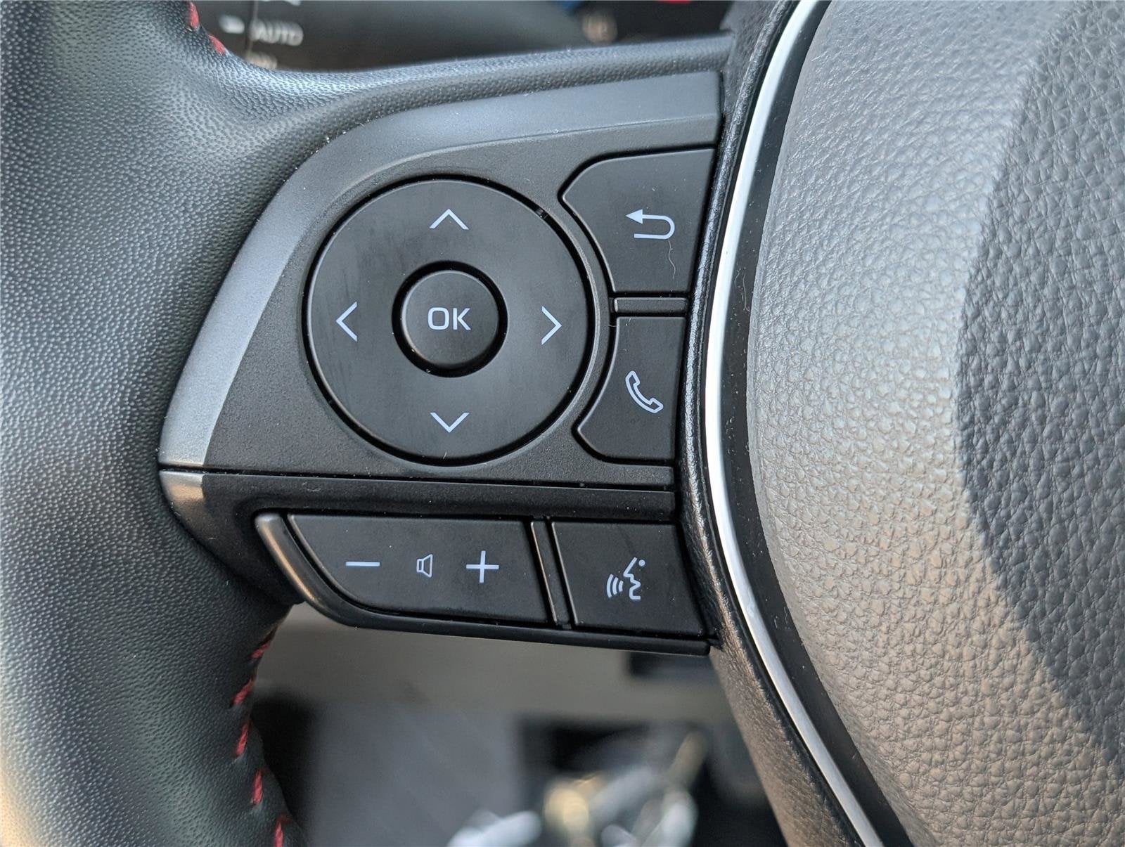 2024 Toyota RAV4 Prime SE