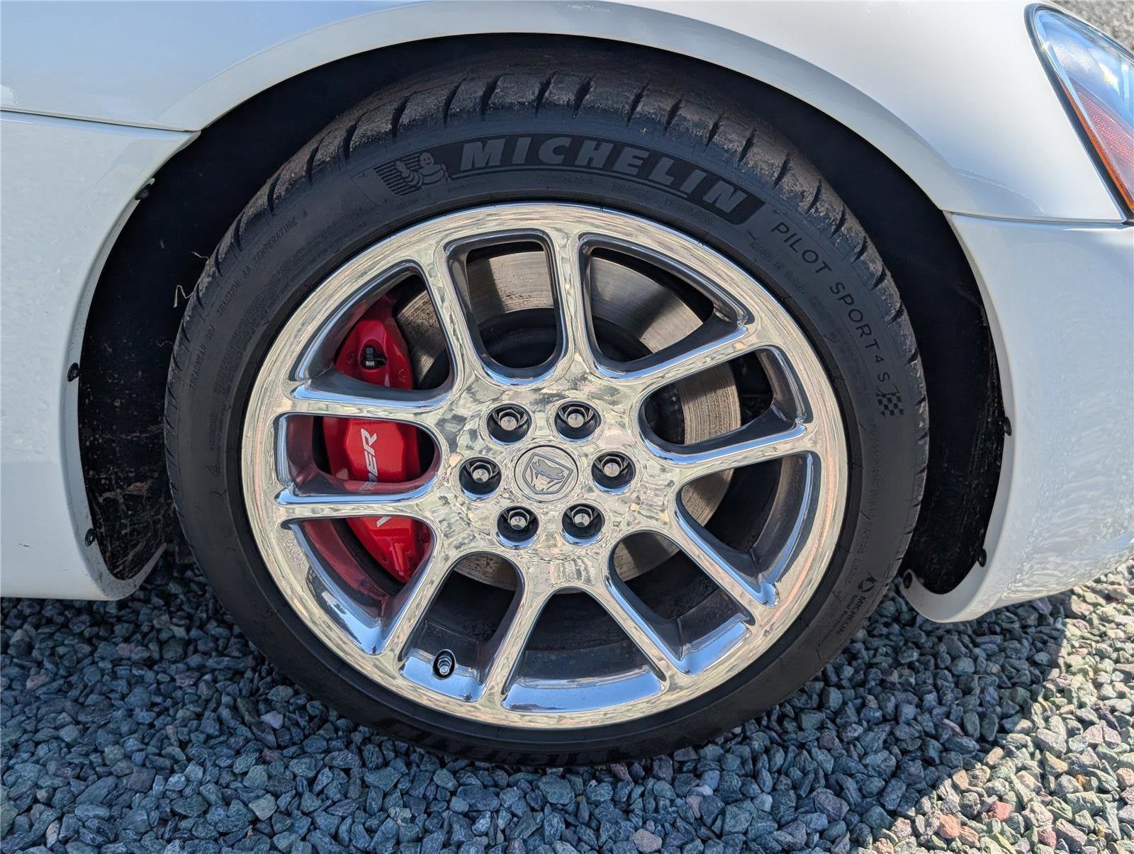 2004 Dodge Viper SRT10