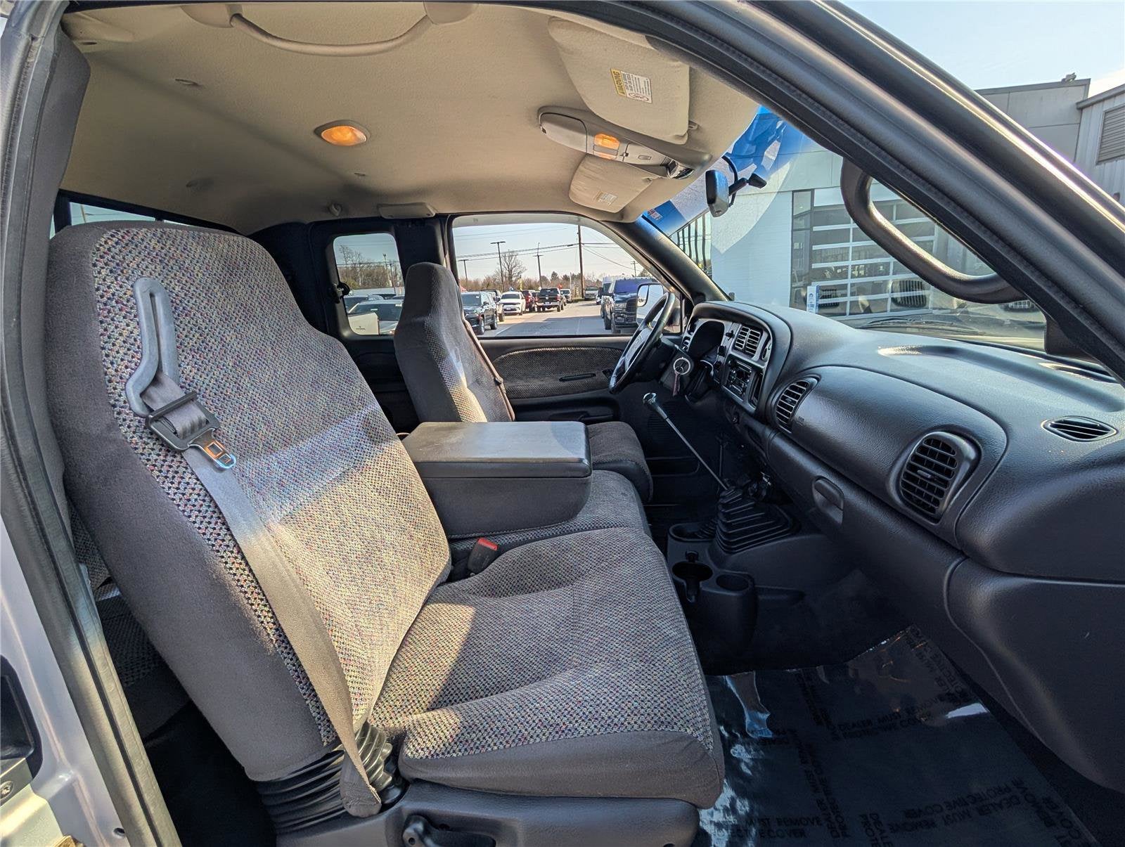 2001 Dodge Ram 3500 4dr Quad Cab 155" WB DRW 4WD