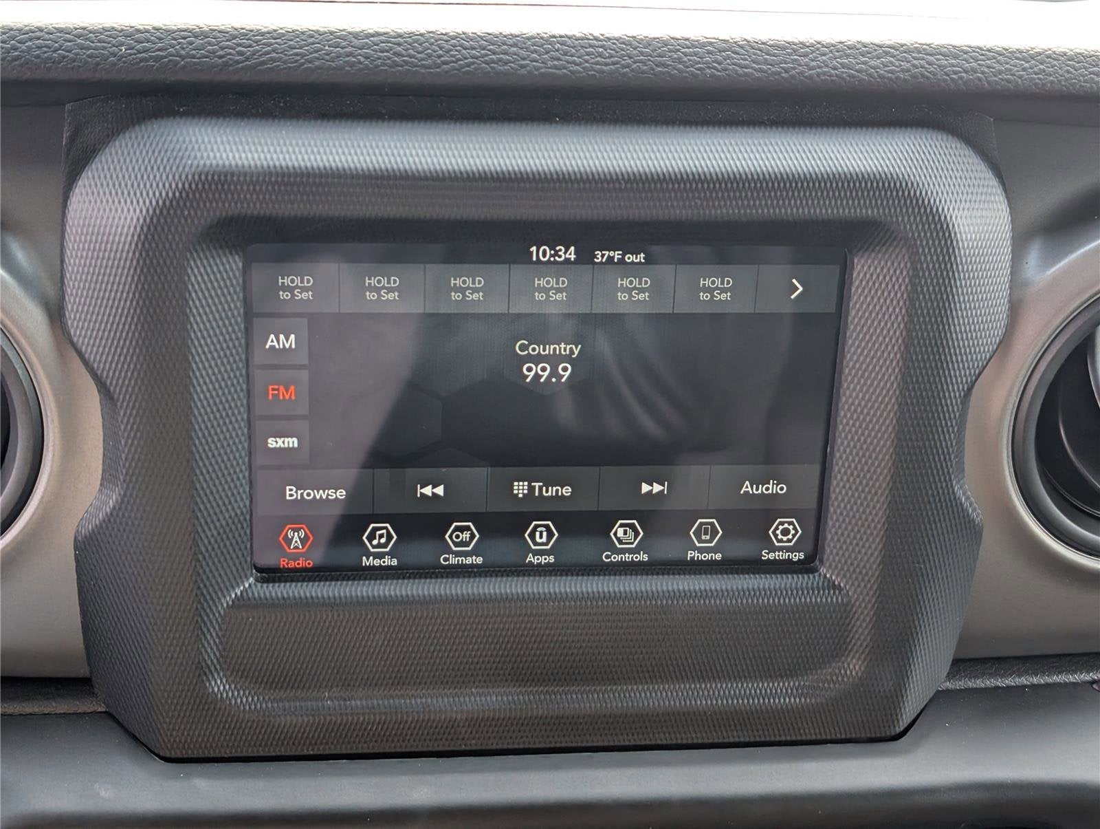 2022 Jeep Wrangler Sport S