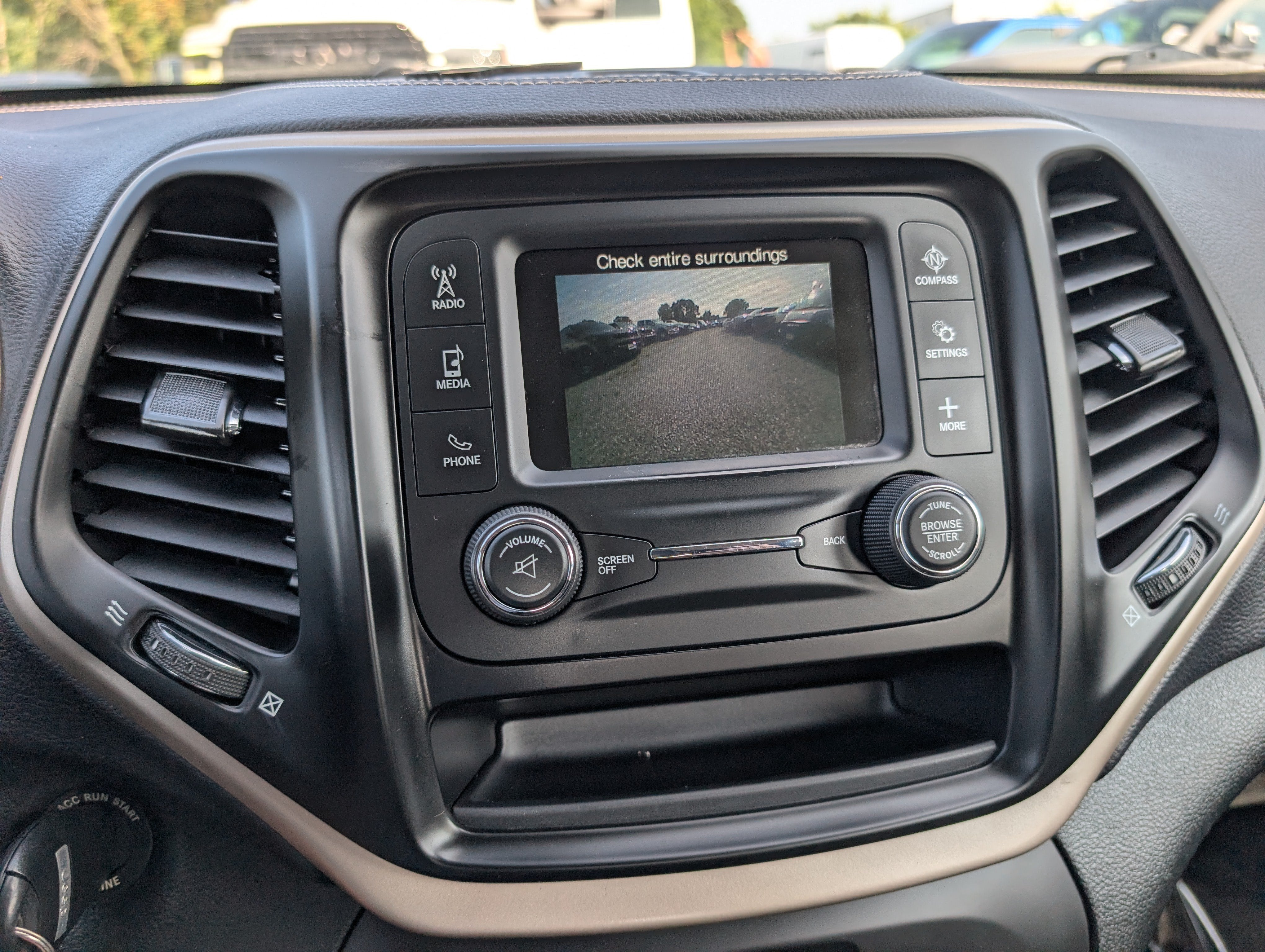 2015 Jeep Cherokee Sport