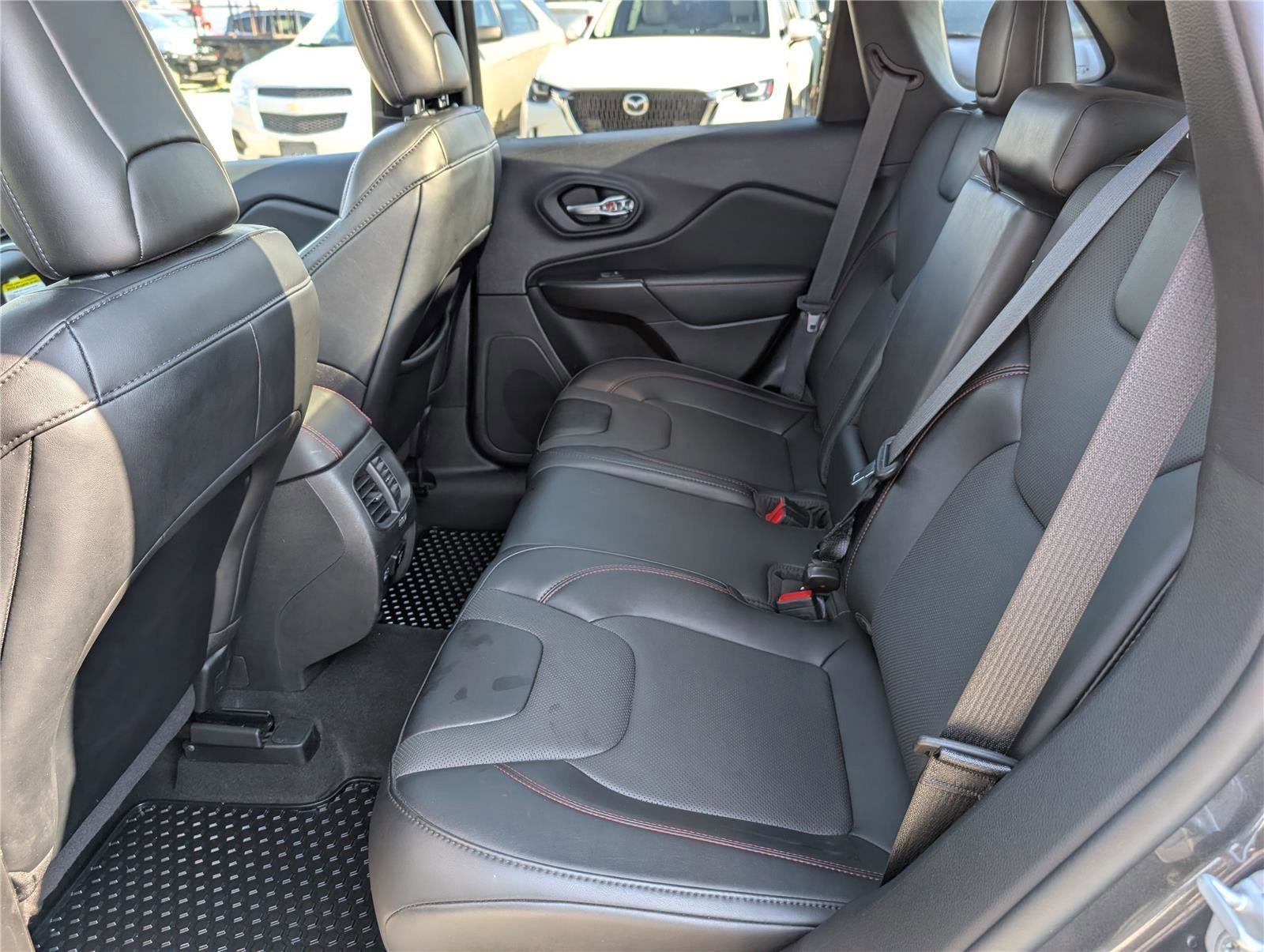 2022 Jeep Cherokee Trailhawk