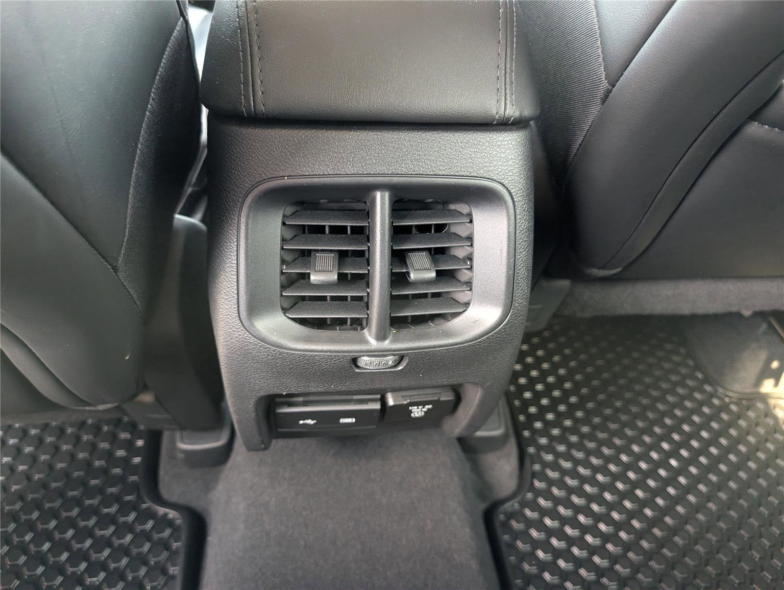 2020 Jeep Cherokee Altitude