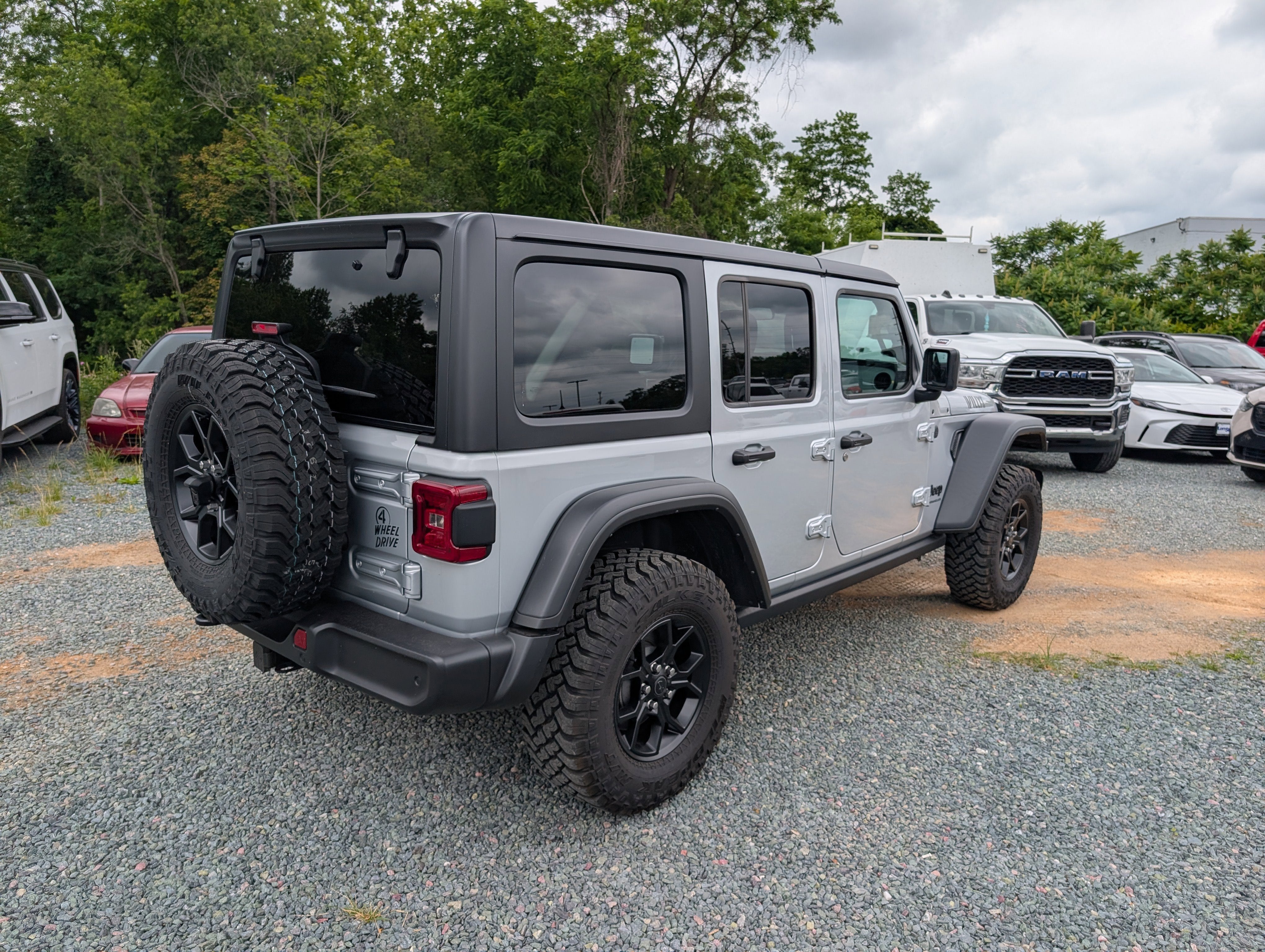 2024 Jeep Wrangler Willys