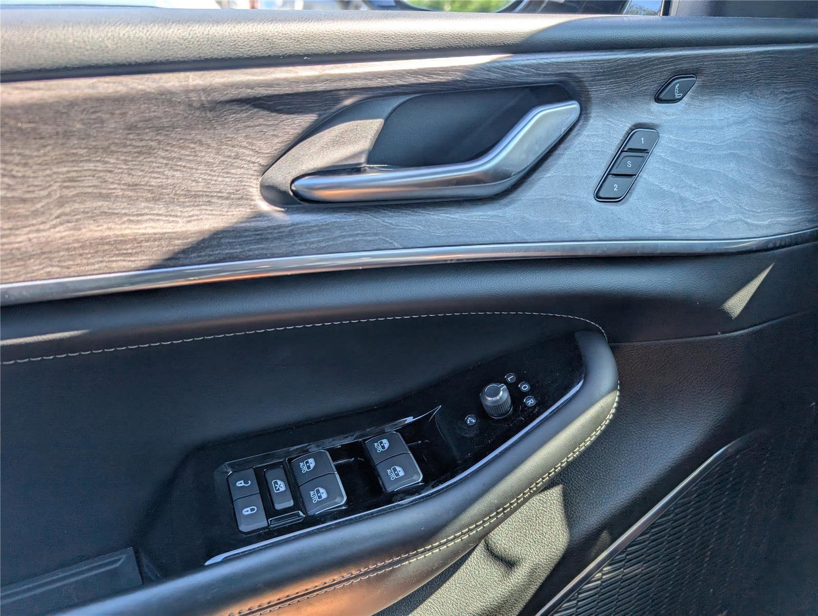 2023 Jeep Grand Cherokee Overland