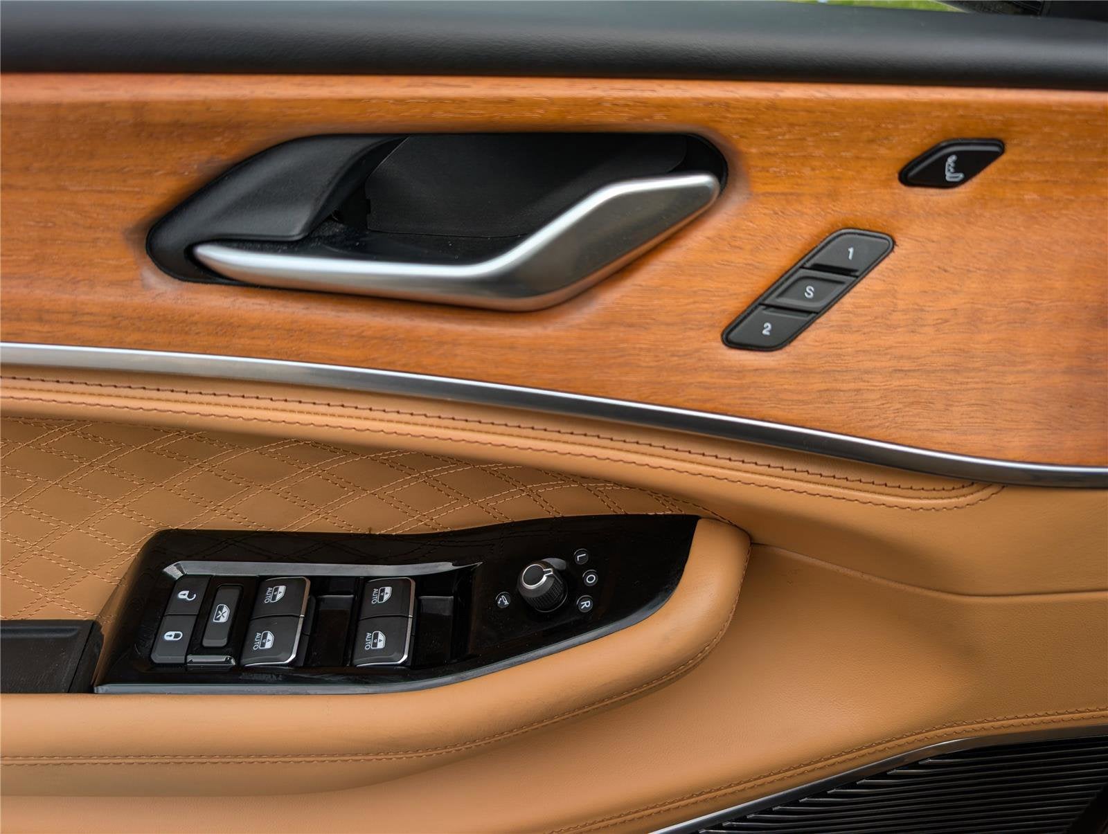 2023 Jeep Grand Cherokee Summit Reserve