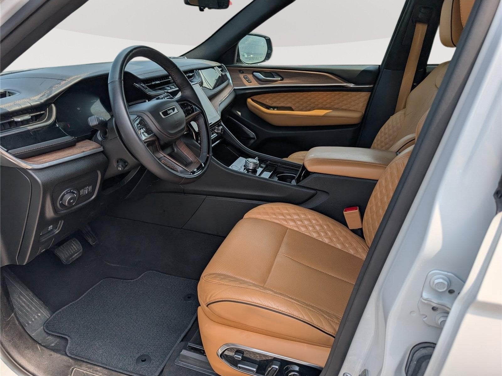 2023 Jeep Grand Cherokee Summit