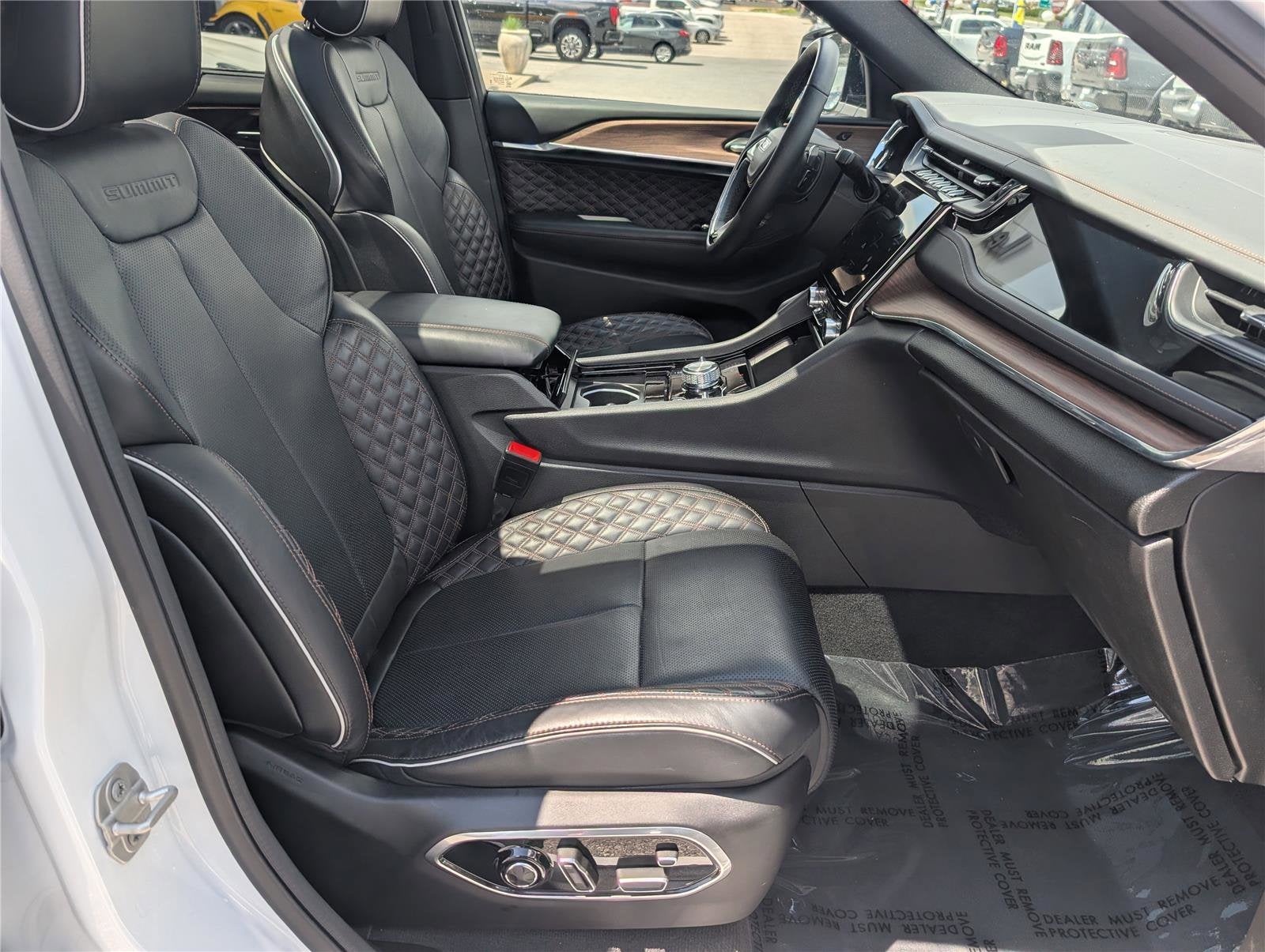 2024 Jeep Grand Cherokee Summit