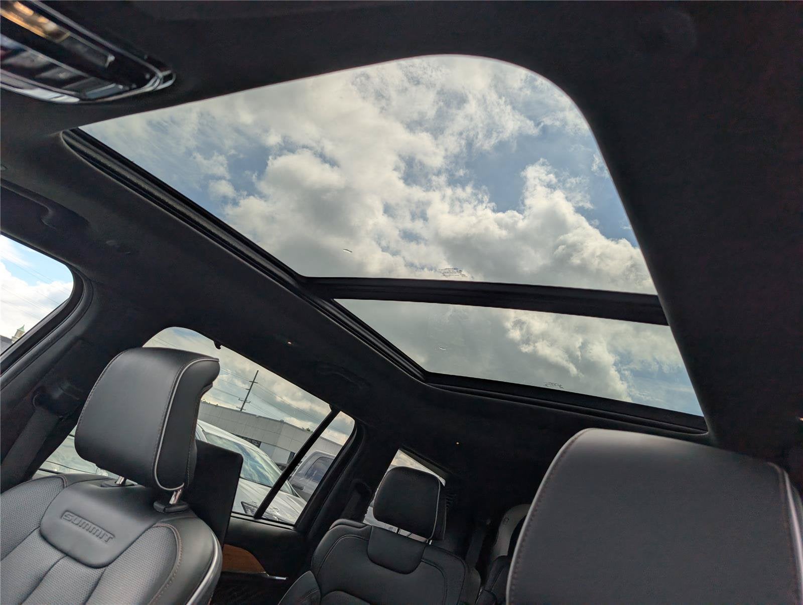 2023 Jeep Grand Cherokee L Summit Reserve
