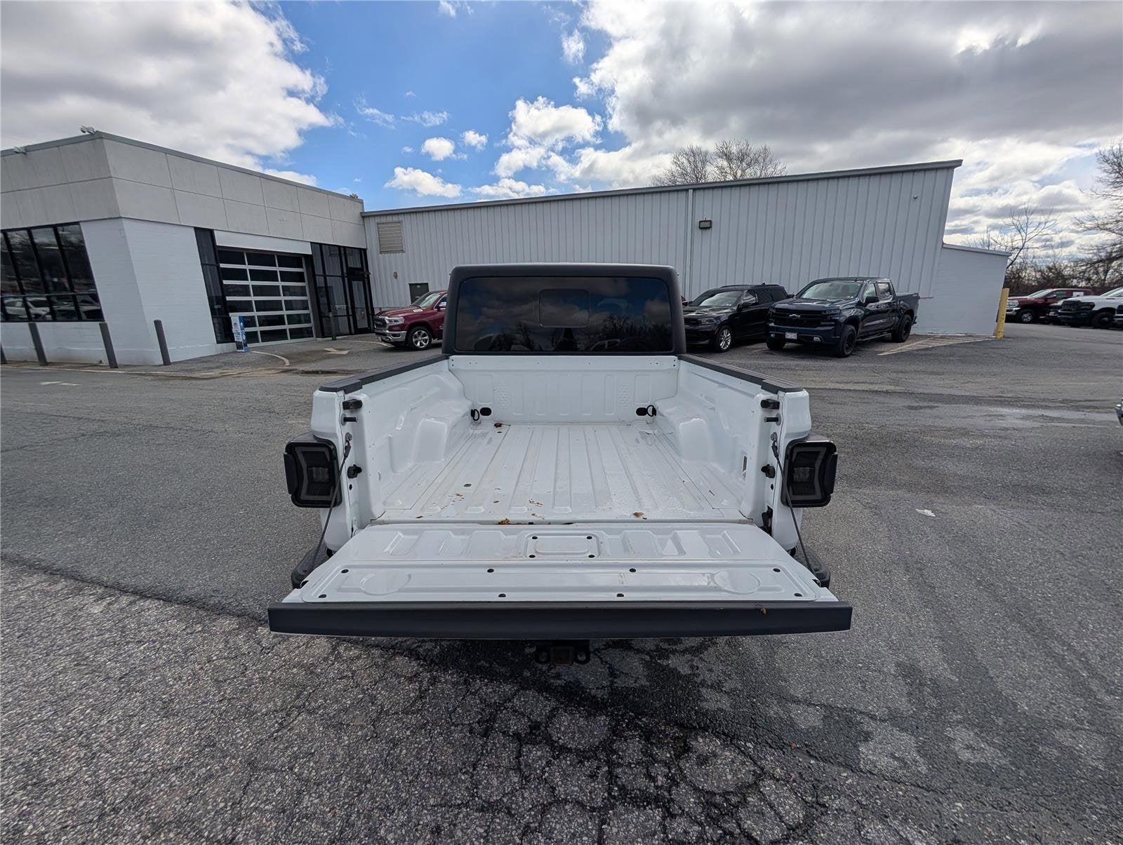 2022 Jeep Gladiator Overland