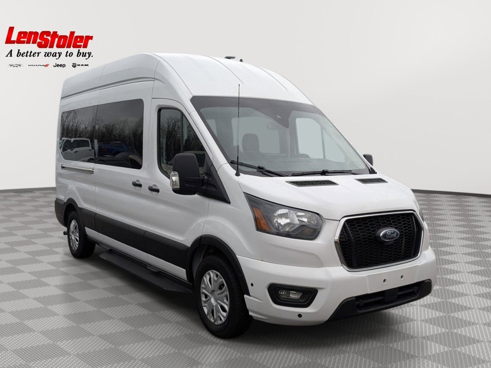 2024 Ford Transit Passenger Wagon XLT
