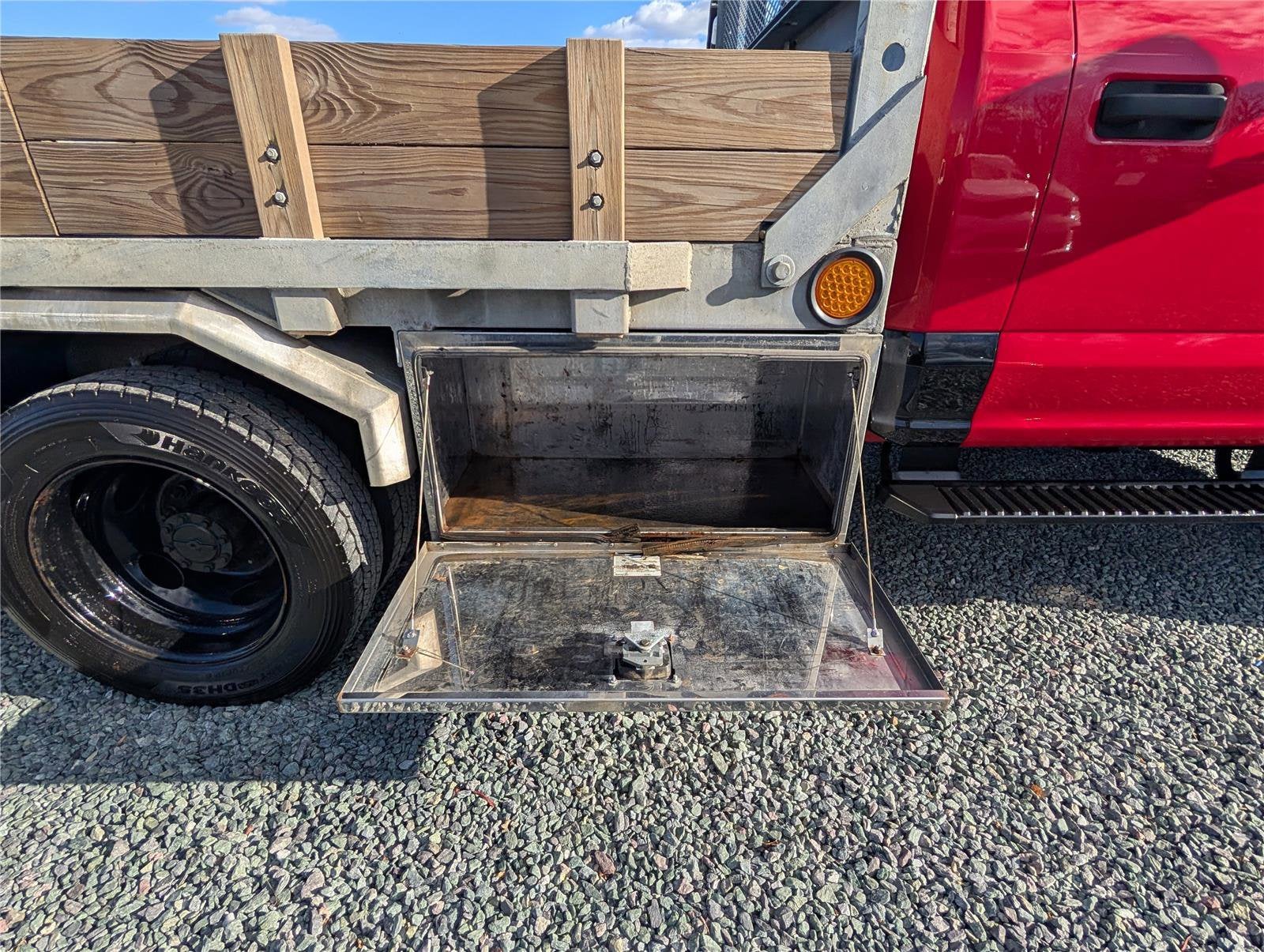 2017 Ford Super Duty F-550 DRW XL