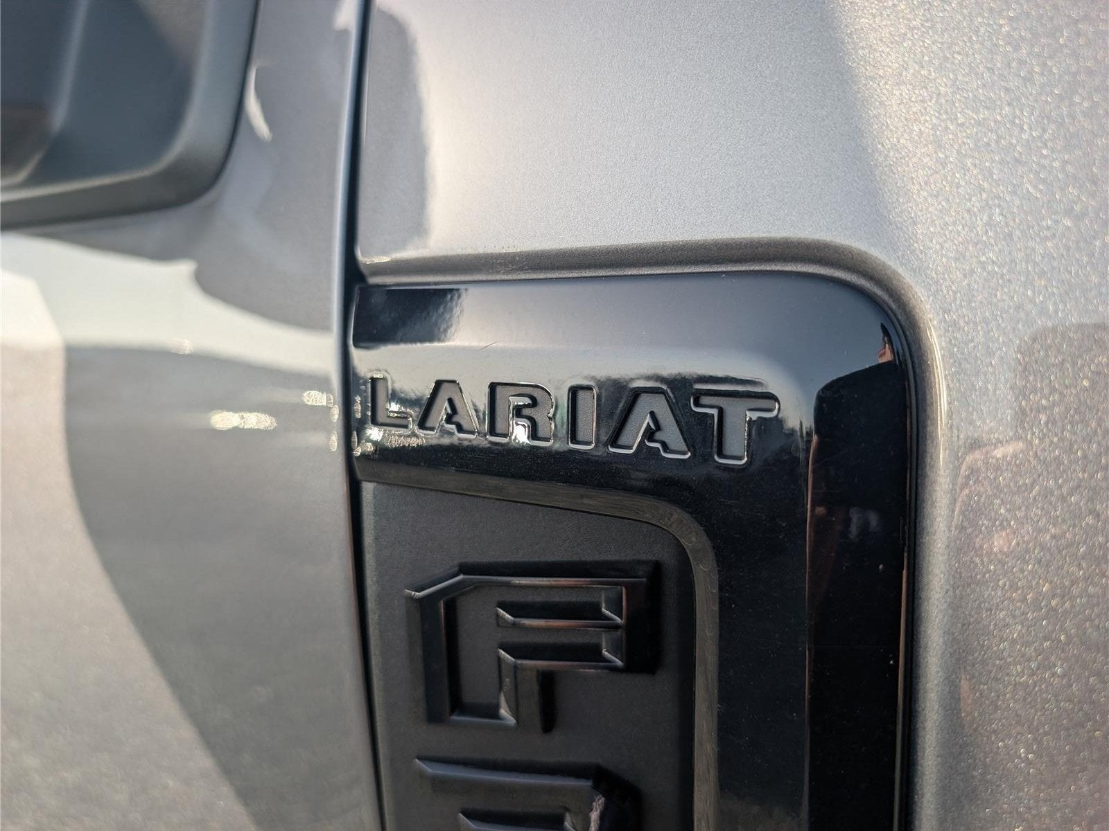 2022 Ford Super Duty F-350 SRW LARIAT