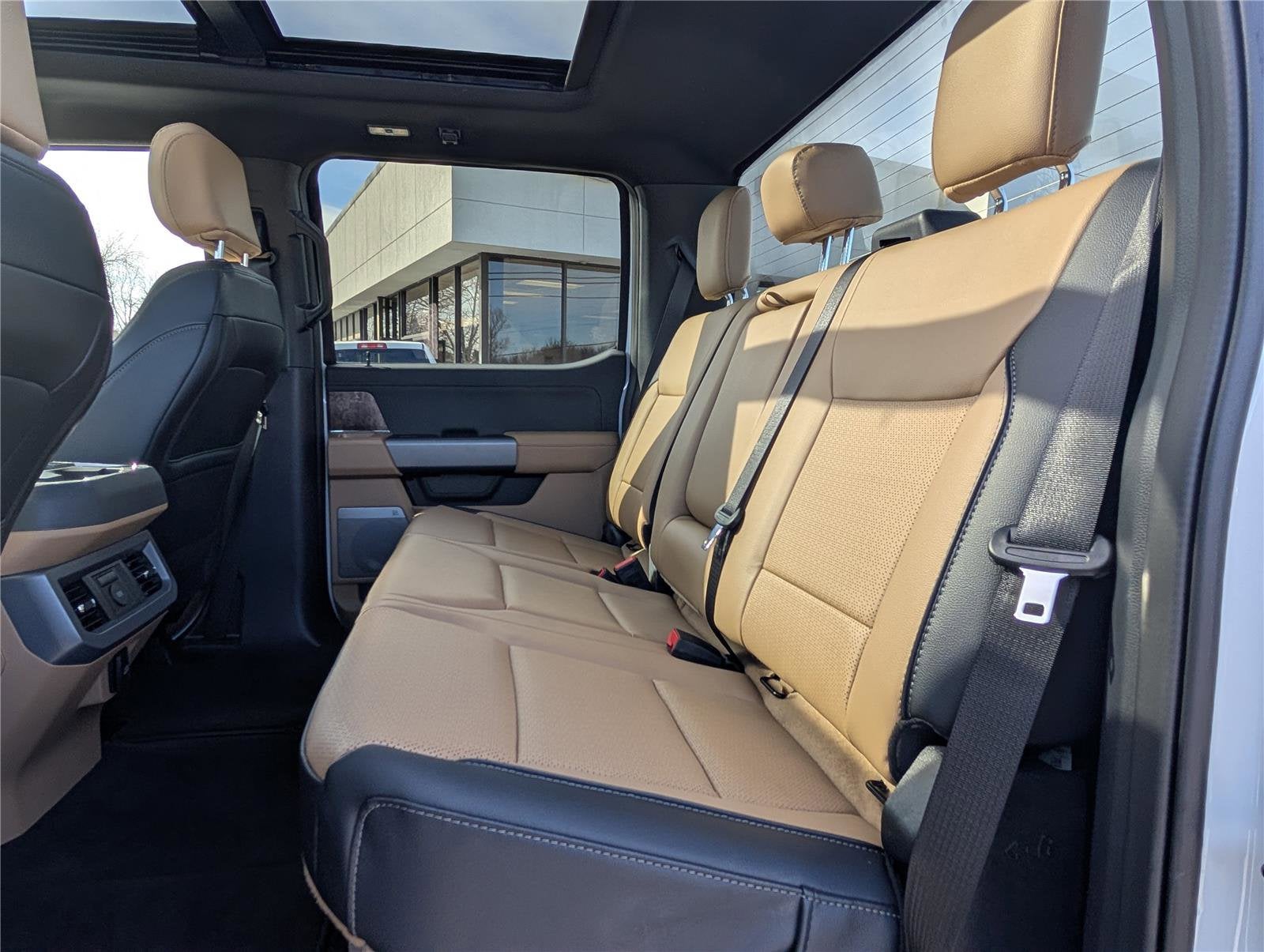 2026 Ford Super Duty F-450 DRW LARIAT